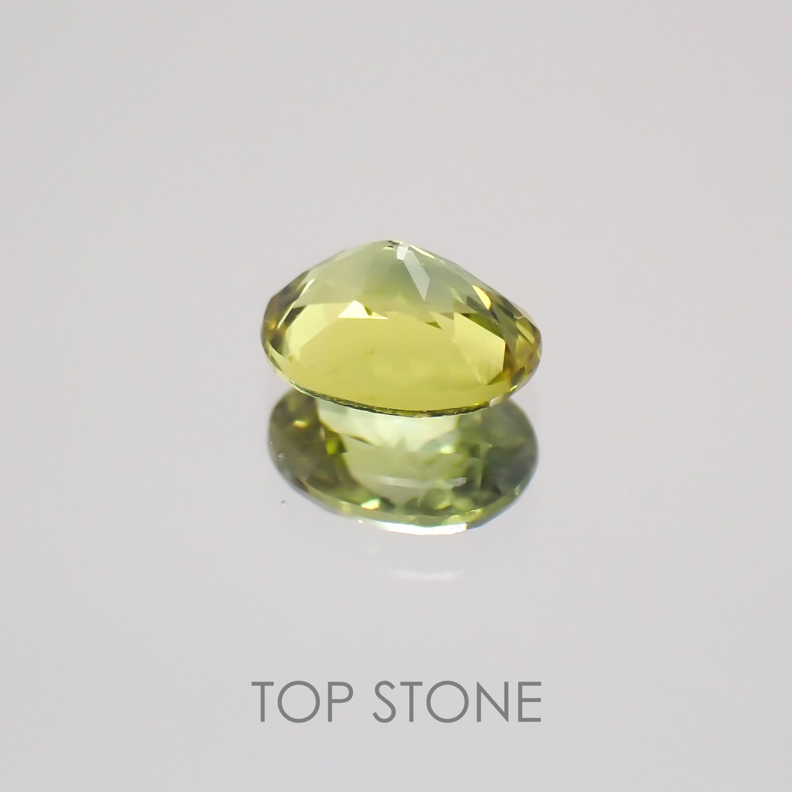 ゴールドシーンサファイア(宝石名シーン・サファイア) ケニア産 0.48ct 識別済[20129297]5.2×4mm前後