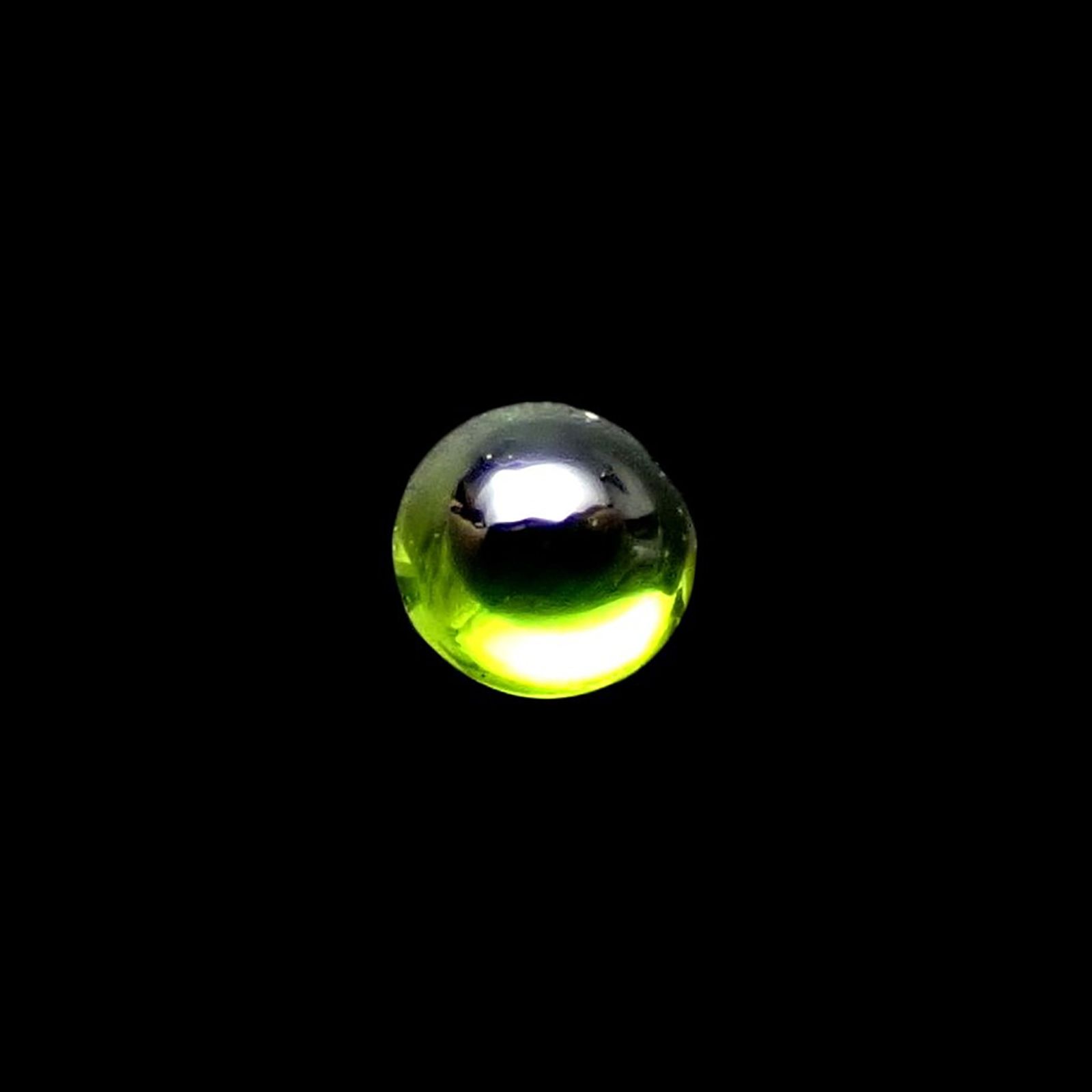 デマントイドガーネット ロシア産 0.068ct / 2.1x2.1mm前後 [240628252]