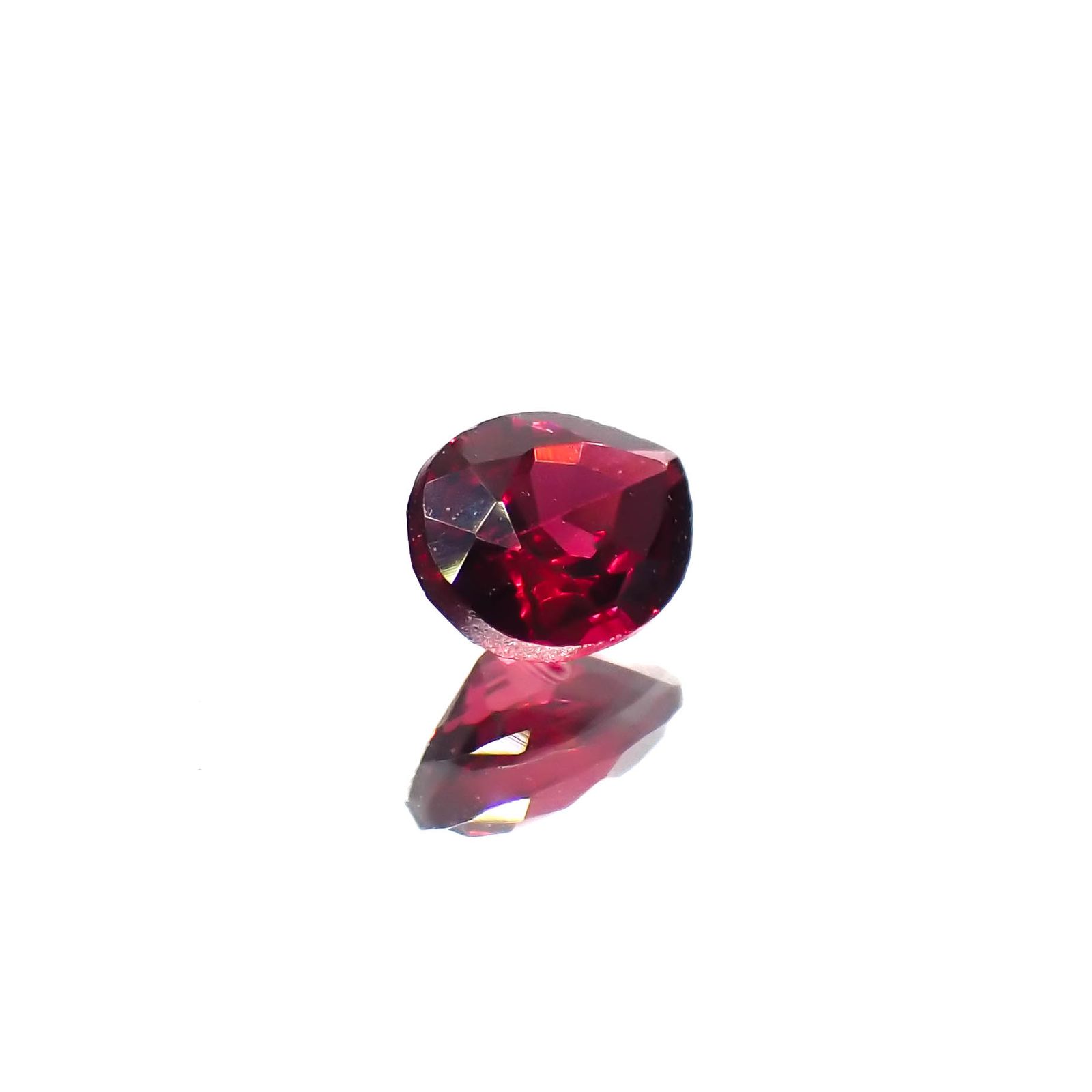 レッドスピネル ビルマ産 0.18ct[230722605]4x3mm前後