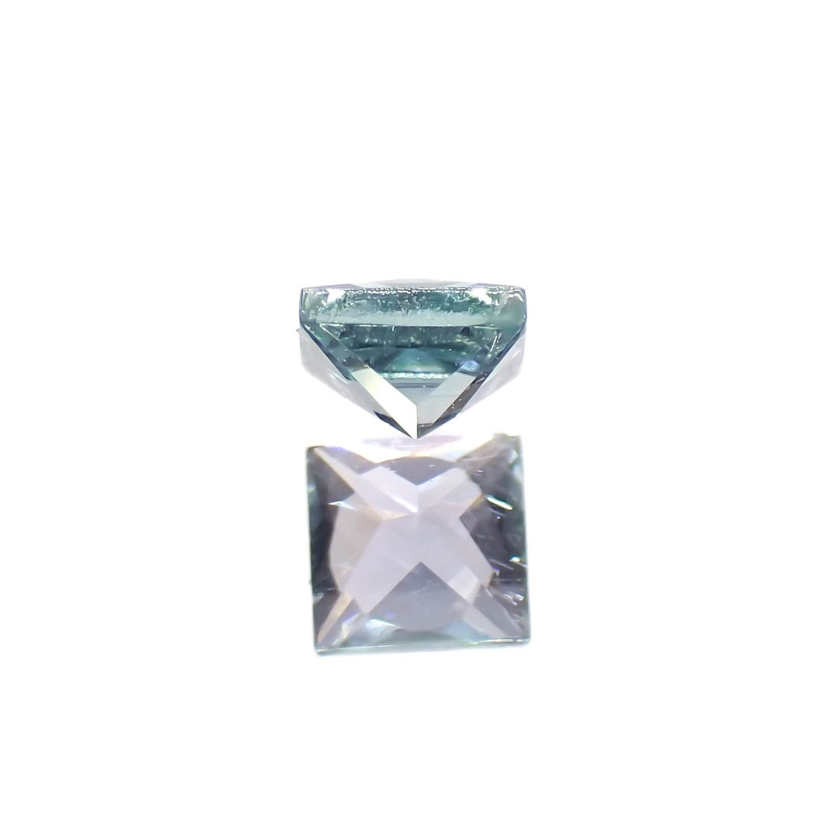 ◇プリンセスカット◇ブルーコーネルピン(宝石名コーネルピン)タンザニア産 識別済 0.13ct / 2.8x2.8mm前後 [230421859]
