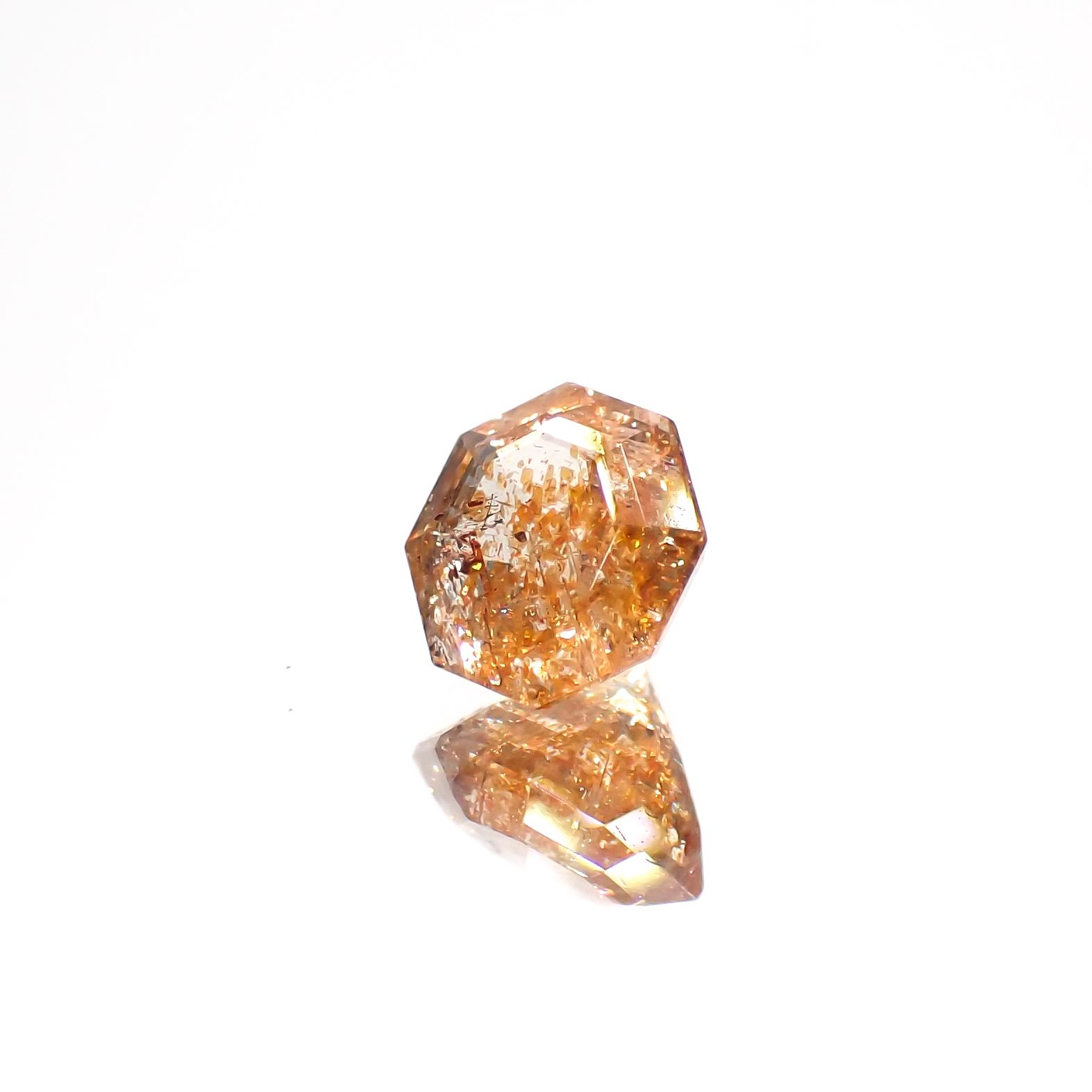 ◇オクタゴンカット◇イリュージョンサンストーン タンザニア産 0.62ct[230320956]5.4x5.3mm前後