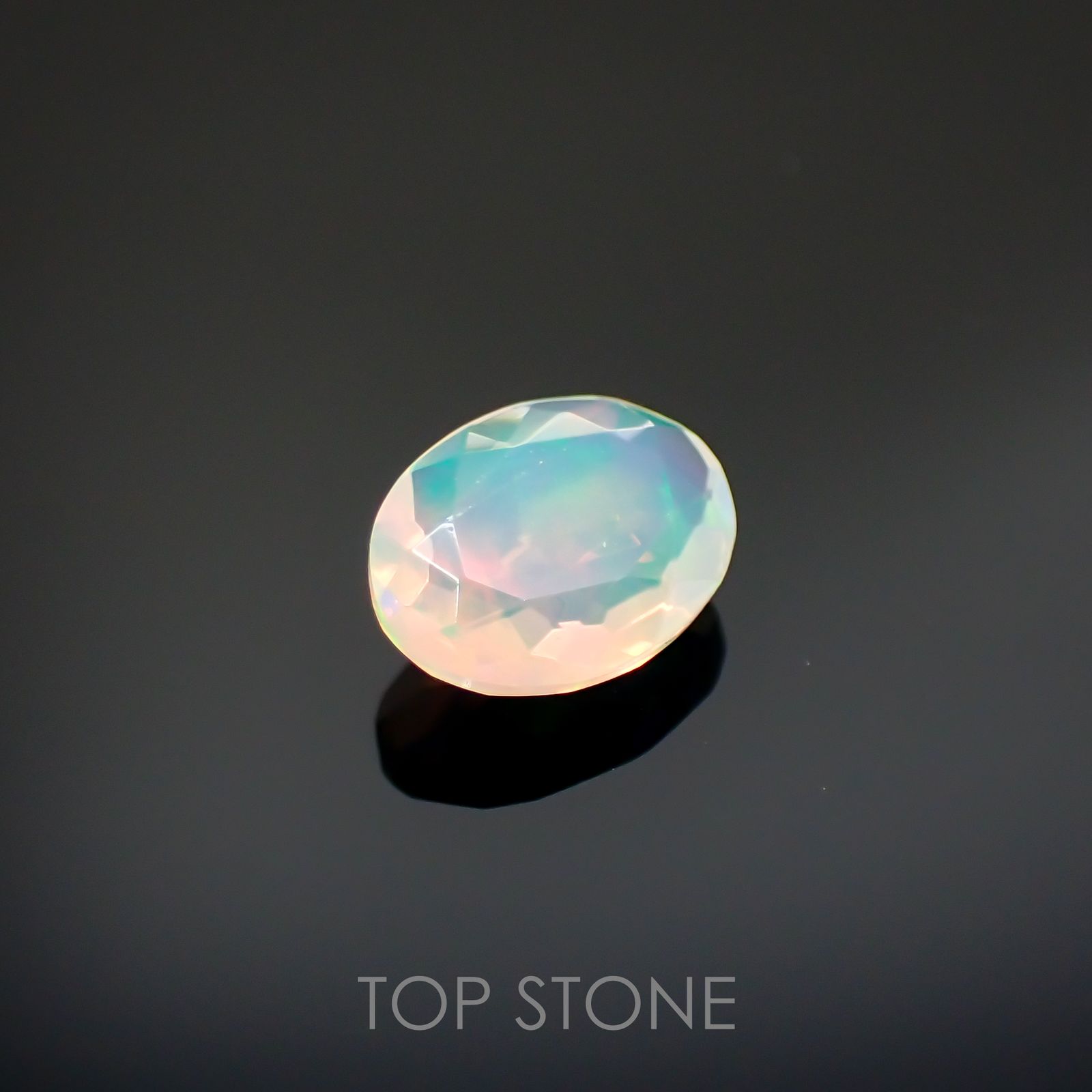 エチオピアオパール(宝石名オパール)エチオピア産 0.63ct 識別済[220114782]8x6mm前後