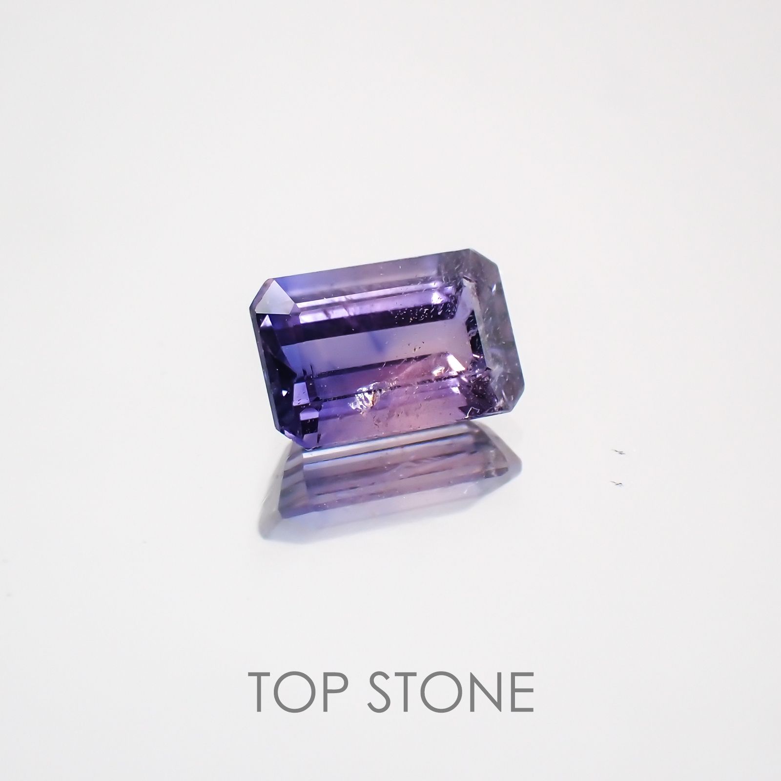 バイカラーサファイア(宝石名バイカラー・サファイア) タンザニア産 1.02ct 識別済[210710606]6.6×4.4mm前後