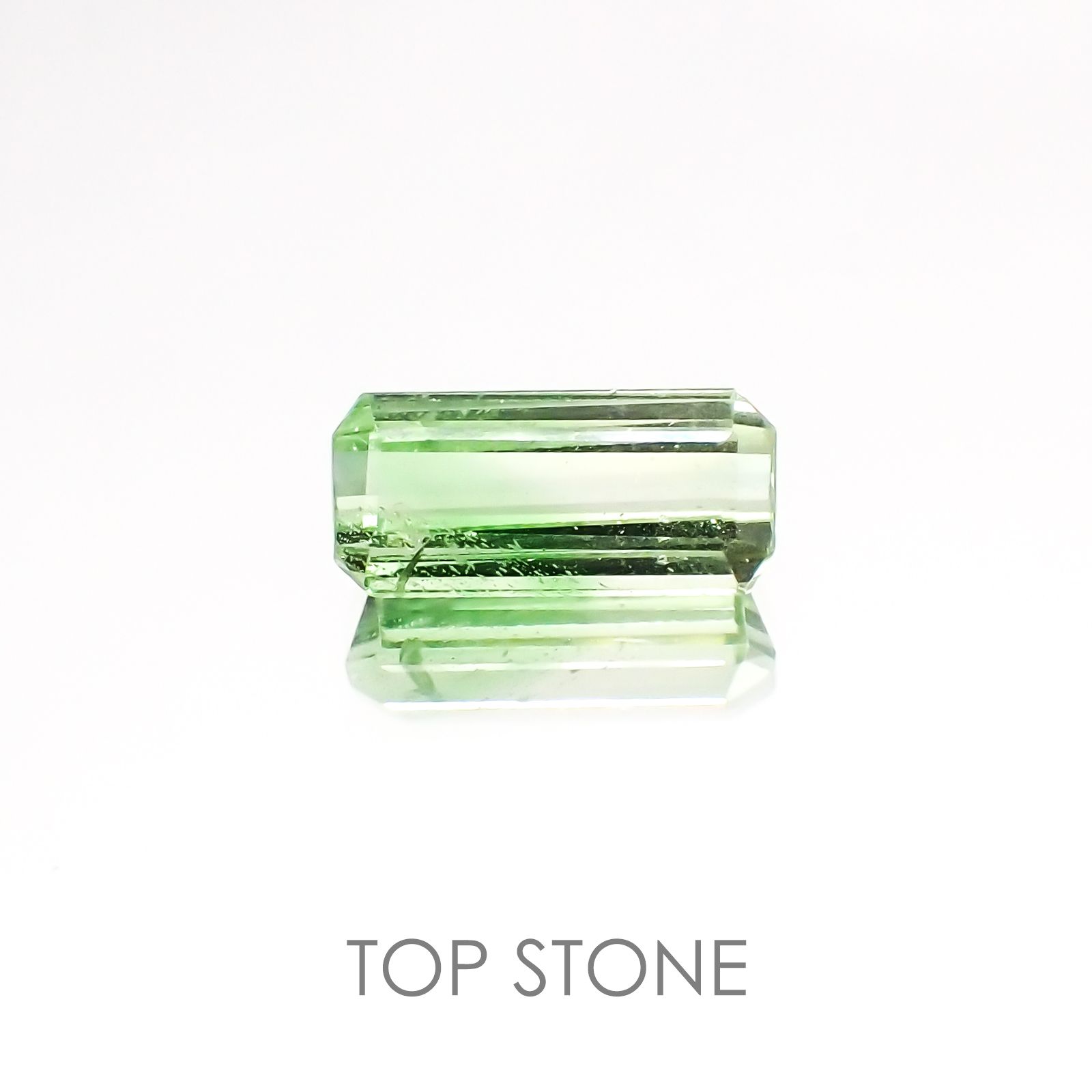 バイカラーツァボライト タンザニア産 ルース 1.52ct[20128482]9.5×4.4mm前後