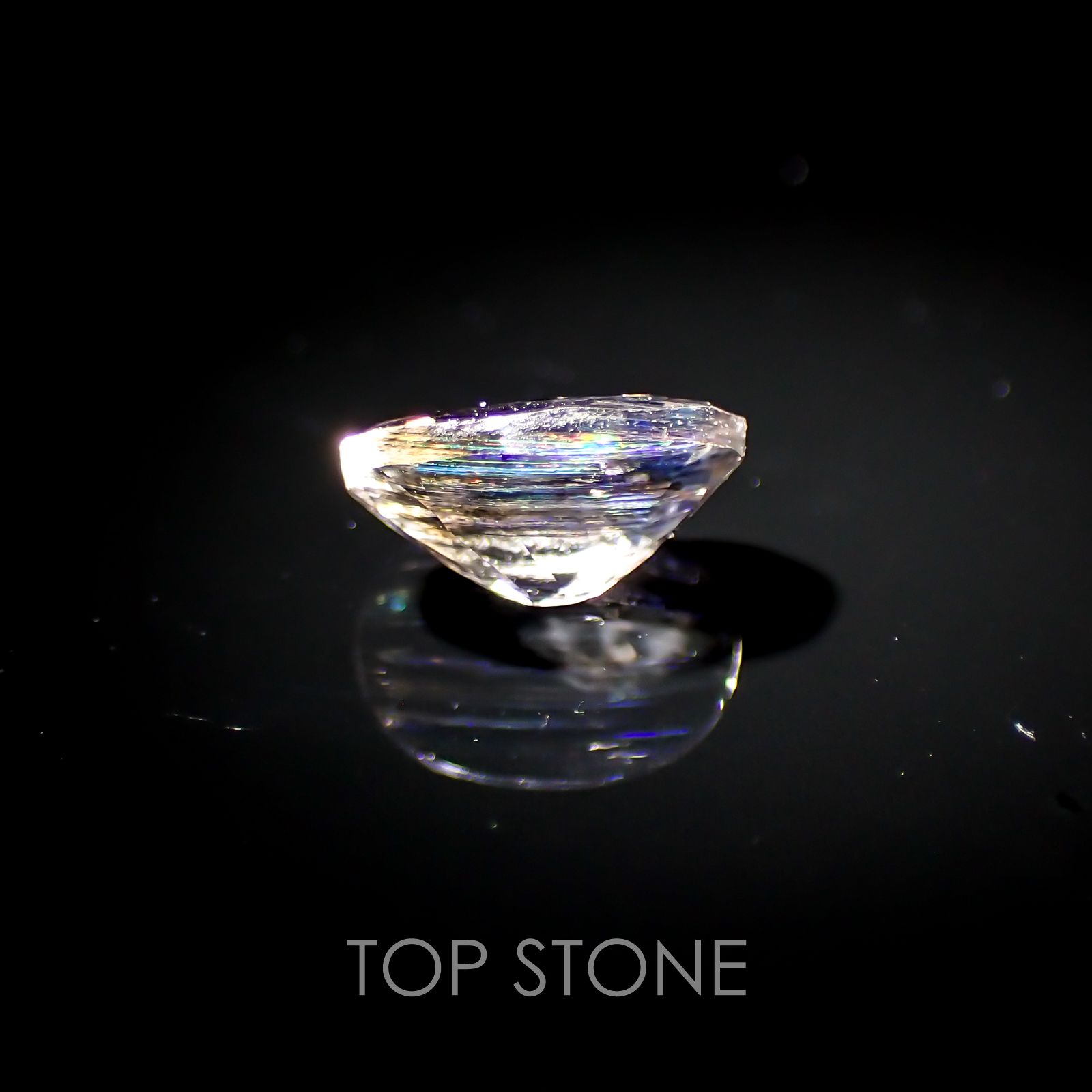 レインボースキャポライト ブラジル産 ルース 1.04ct[210310338]7.9×6mm前後