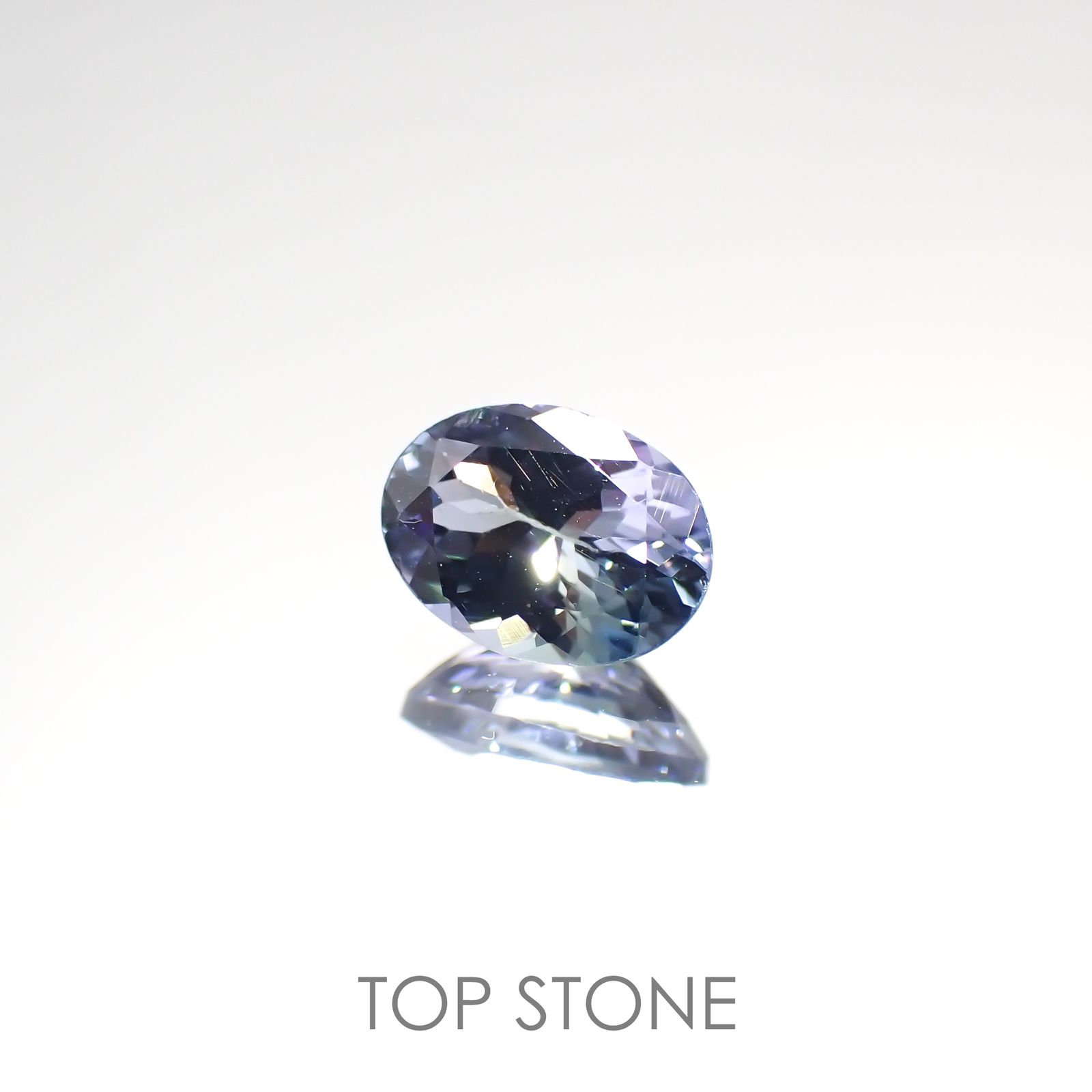 バイカラータンザナイト(ゾイサイト) タンザニア産 ルース 0.87ct[210812650]7.1×5.2mm前後