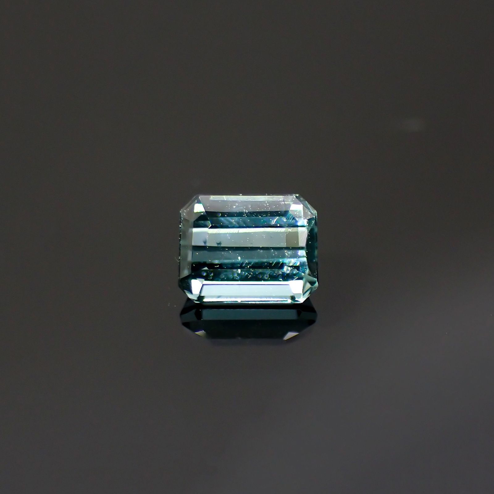 ブルートルマリン(宝石名トルマリン)アフガニスタン産 0.50ct 識別済[220515846]4.8x3.8mm前後