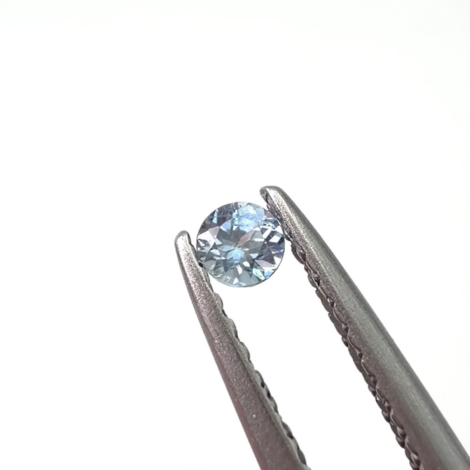 ベニトアイト アメリカ・カリフォルニア州産 0.093ct / 2.7x2.6mm前後