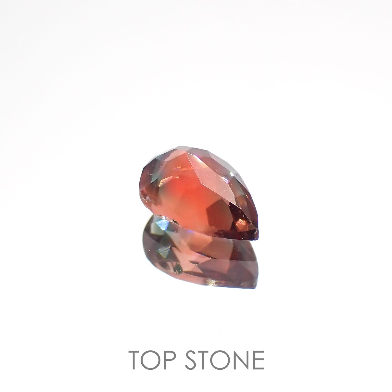 バイカラーアンデシン(宝石名アンデシン)チベット産 0.48ct 識別済[220115262]6.5x4.4mm前後