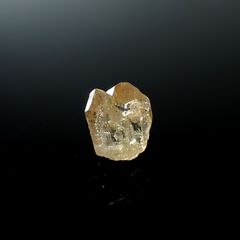 インペリアルトパーズ 原石 ザンビア産 8.26ct / 12.3x10.8mm前後 [250730938]