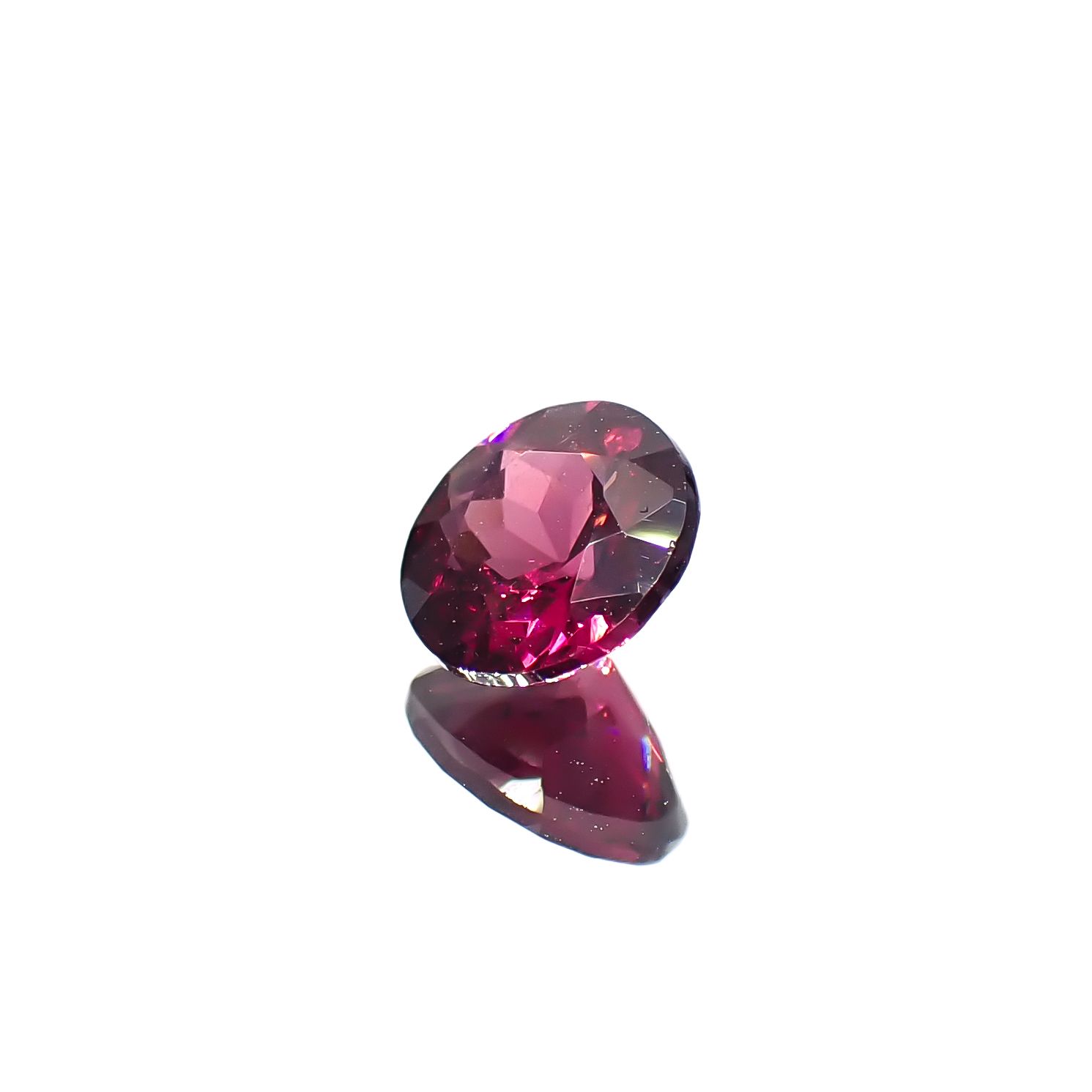 ロードライトガーネット(宝石名ガーネット)ブラジル産 0.92ct 識別済[240928705]6.1x6mm前後