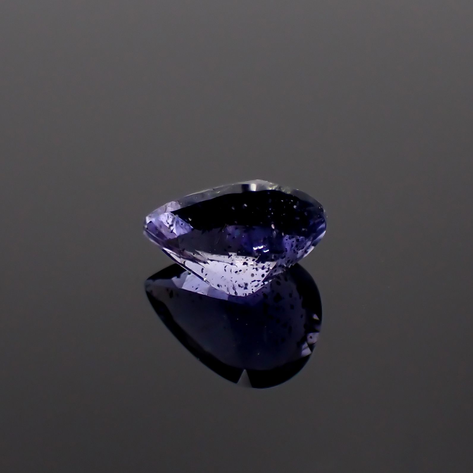 アイオライトサンストーン インド/ブラジル産 0.90ct[230923335]7.8x5.9mm前後