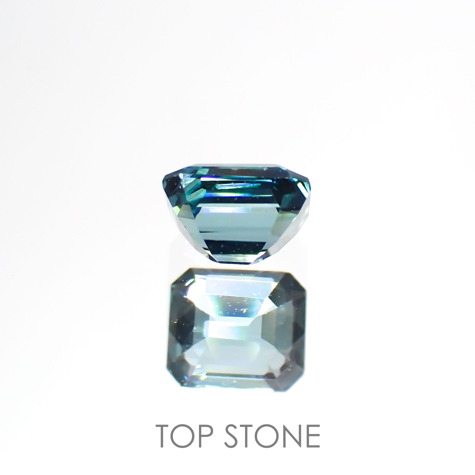 ラグーントルマリン アフガニスタン産 0.38ct [220114097]4.3x3.6mm前後