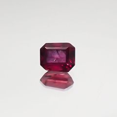 ルビー 非加熱(宝石名ルビー) マダガスカル産 0.12ct 識別済[210711732]2.8×2.4mm前後