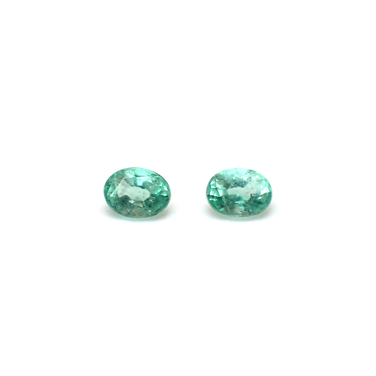 ◇ペアセット◇パステルカラーエメラルド ザンビア産 0.33ct(2pcs合計) [250430239]3.9x2.9mm前後
