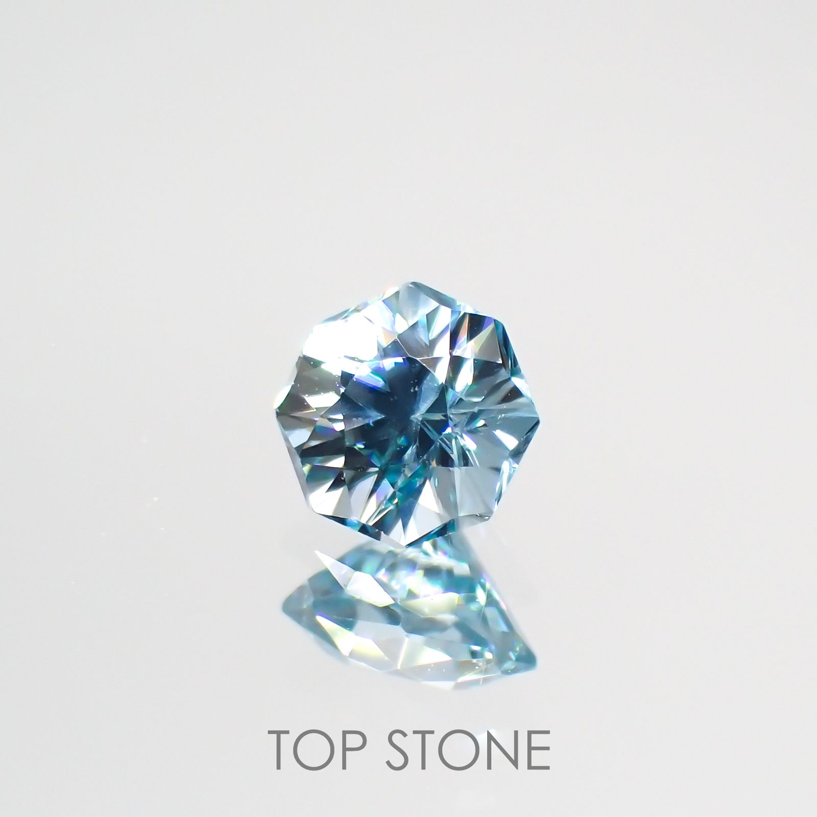 ◇オクタゴンカット◇ブルージルコン(宝石名ジルコン) カンボジア産 0.78ct 識別済[210913355]4.9×4.8mm前後