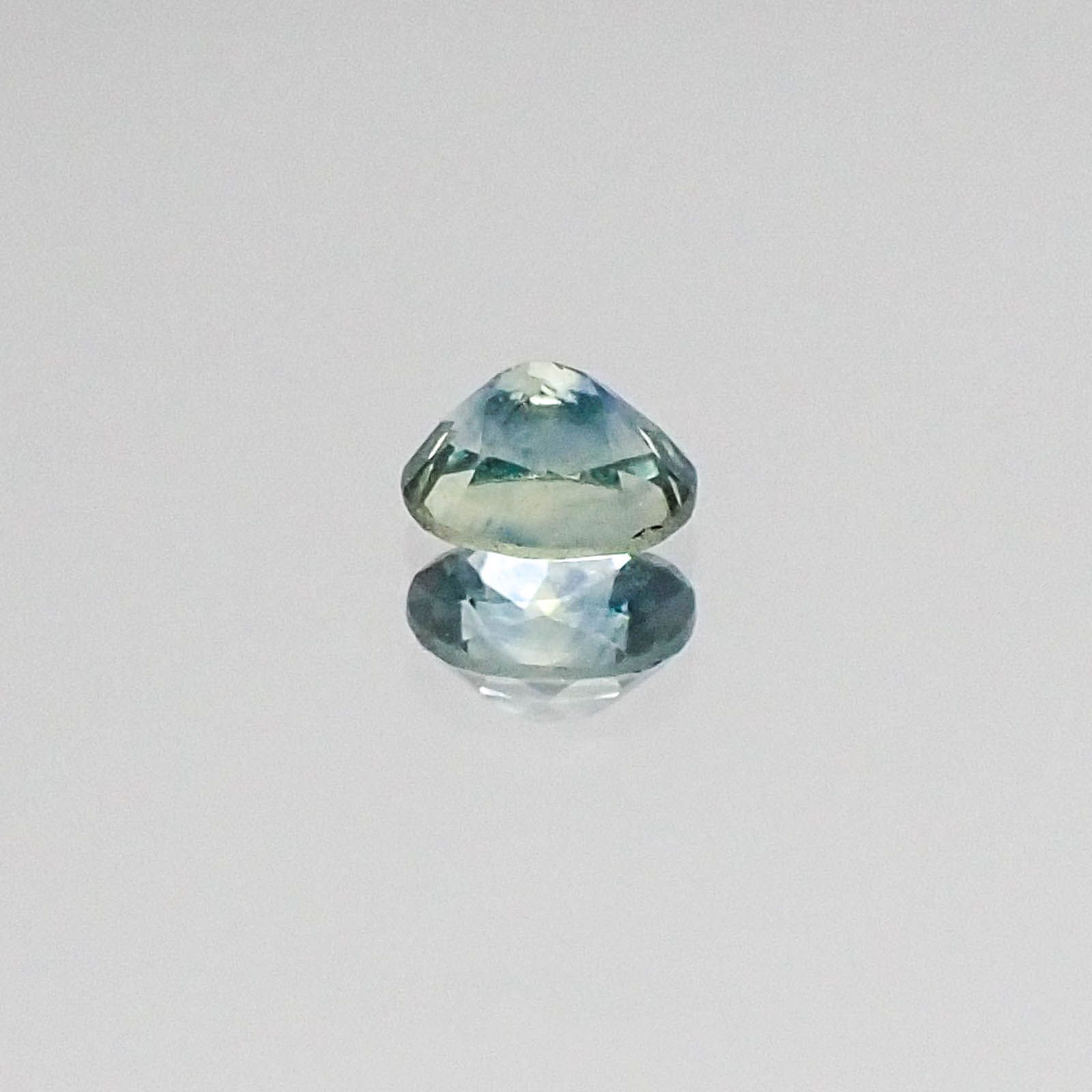 モンタナサファイア アメリカ産 ルース 0.24ct[20073890]3.9×3.1mm前後