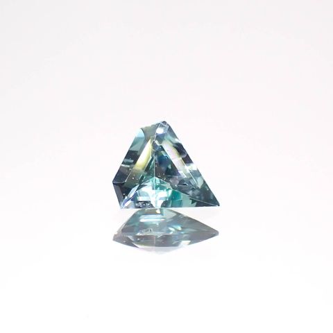 ◇カスタムカット◇ブルーグリーンコーネルピン タンザニア産 0.12ct[230722850]4.1x3.8mm前後