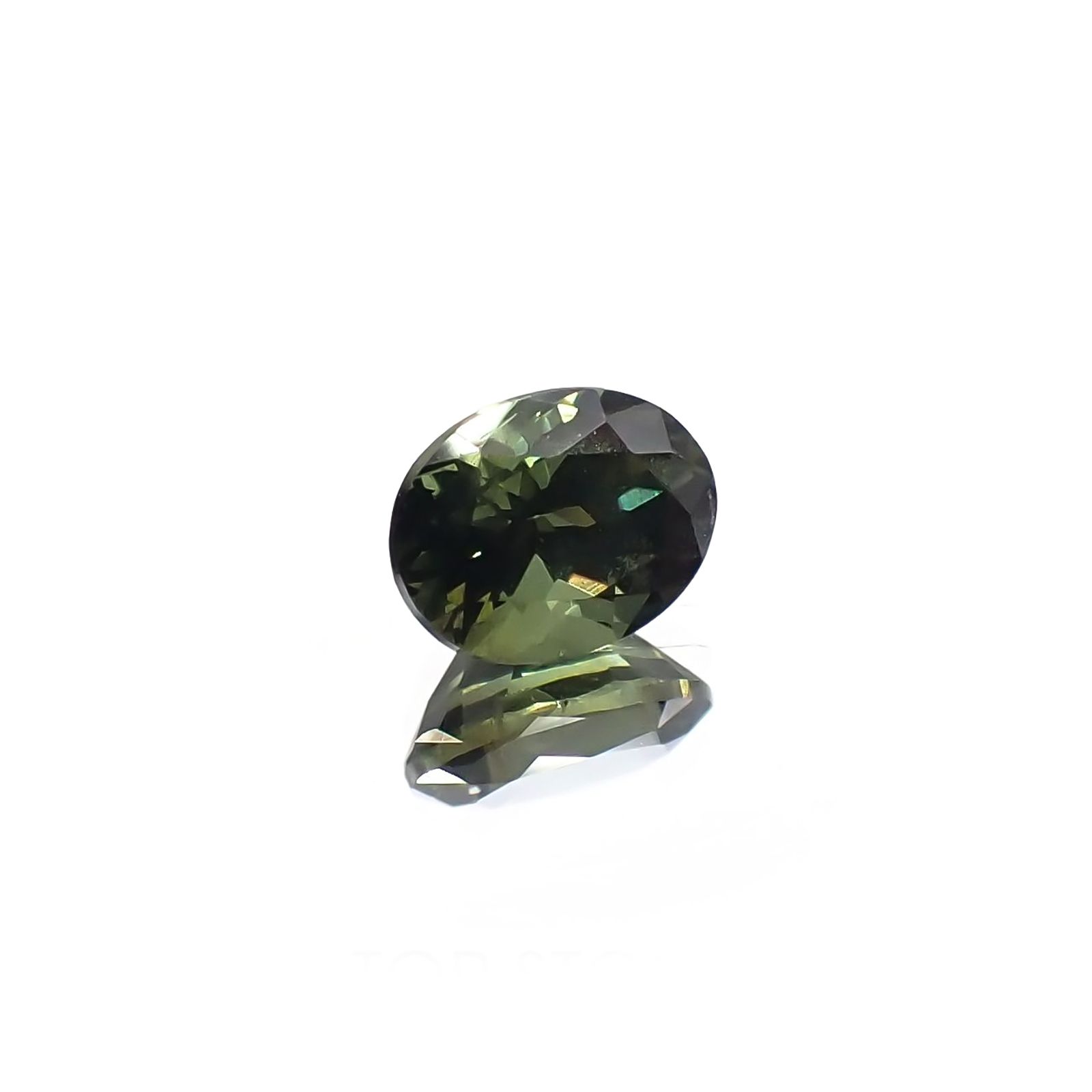 ゴールドシーンサファイア 非加熱(宝石名シーン・サファイア) ケニア産 識別済 0.54ct / 5x4mm前後 [260812071]