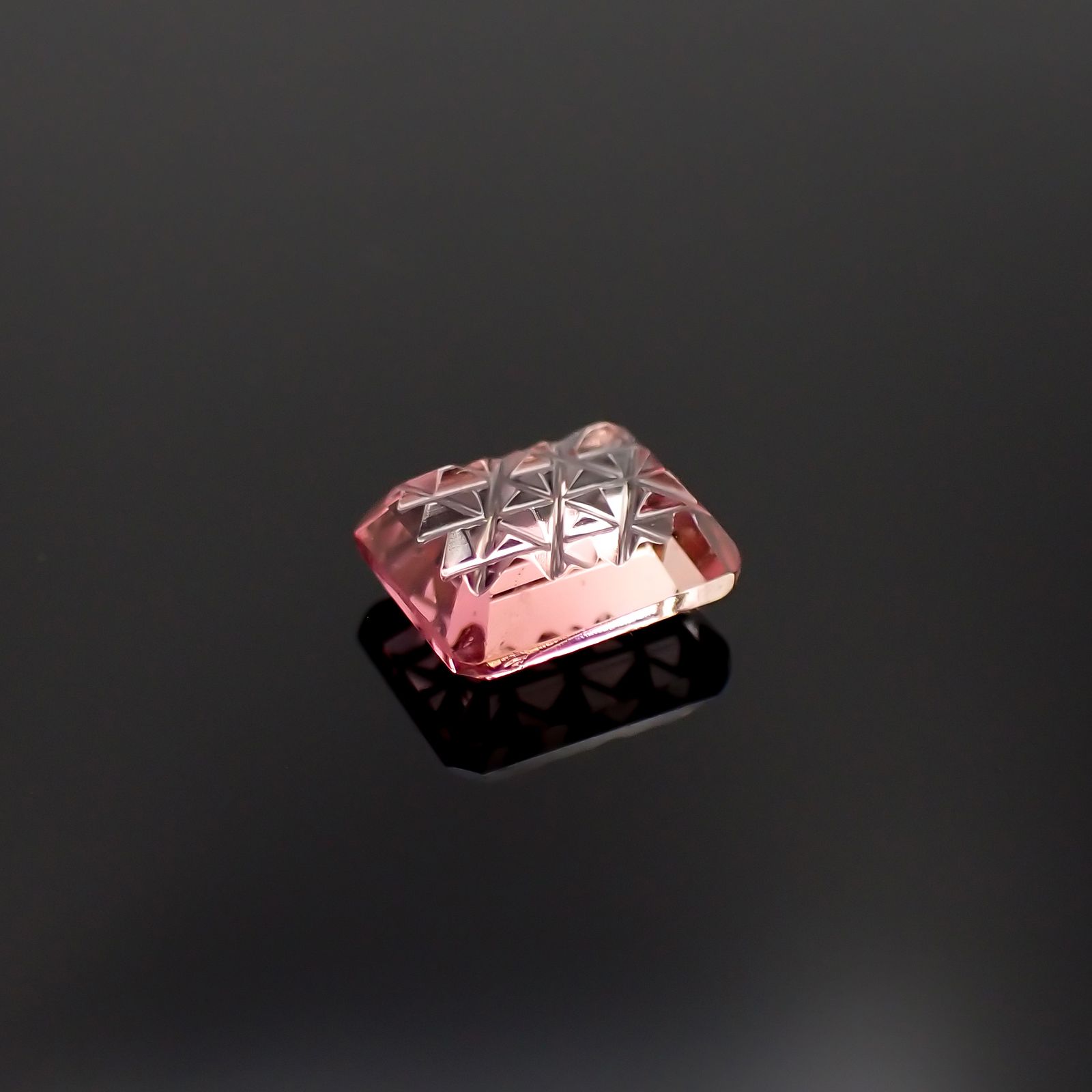 ◇甲州貴石切子Plus Three◇バイカラートルマリン カード付き コンゴ産 1.70ct[231225073]7.7x6.3mm前後