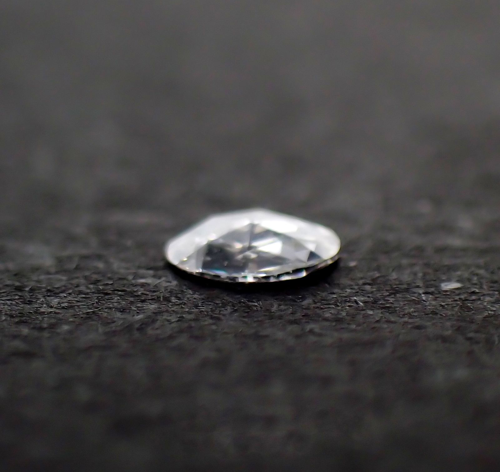 ◇ローズカット◇ダイヤモンド SI-VS / D-G(宝石名ダイアモンド) 0.044ct 識別済[210510895]2.8×2.8mm前後