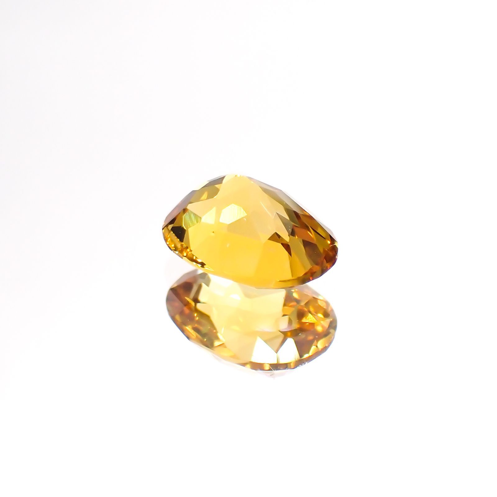 ゴールデンベリル(宝石名ゴールデン・ベリル)ブラジル産 1.10ct 識別済[220114227]7.9x6.1mm前後
