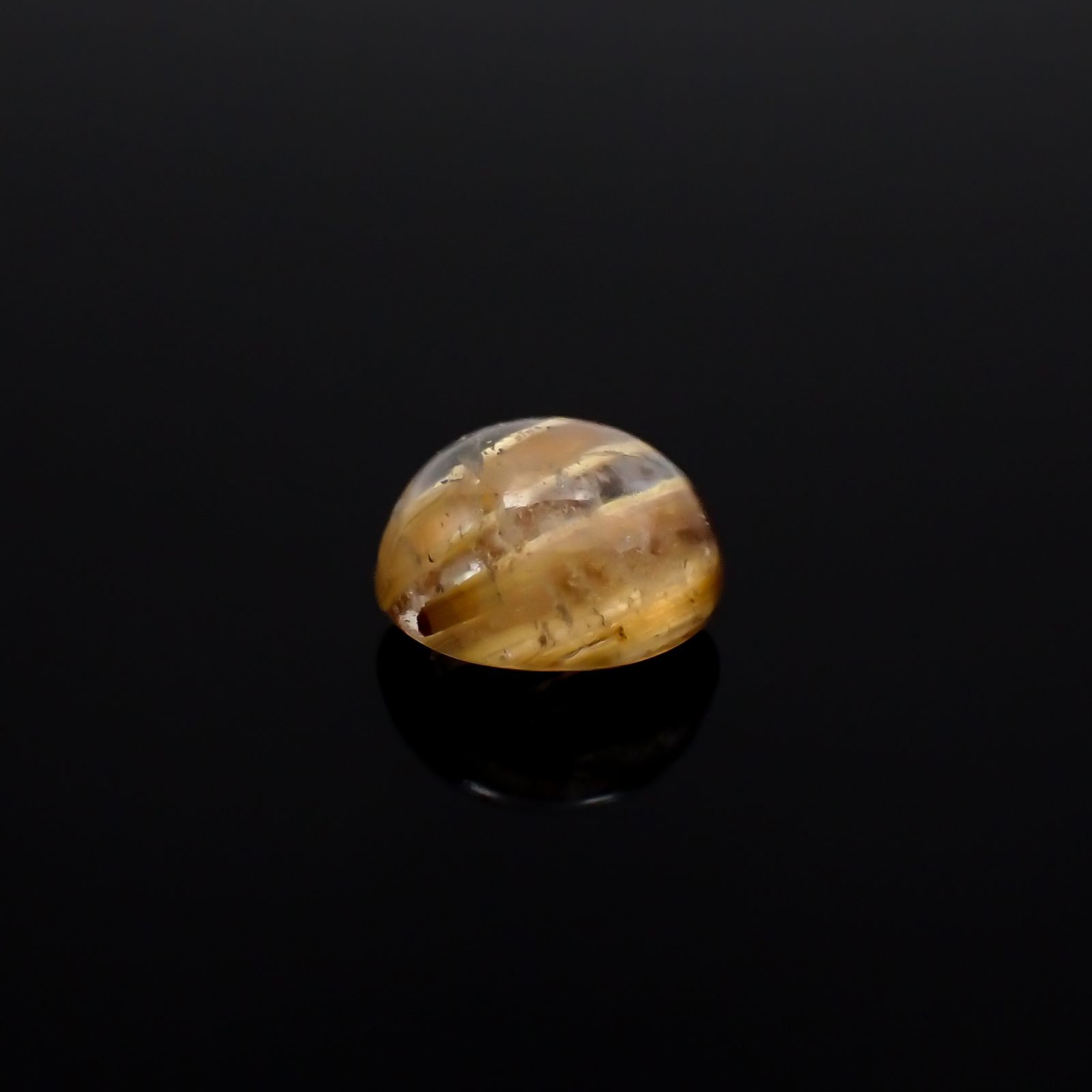 ルチルクォーツ(宝石名ルチルレイテッド・クォーツ)ブラジル産 1.37ct 識別済[231023878]6.9x6.9mm前後
