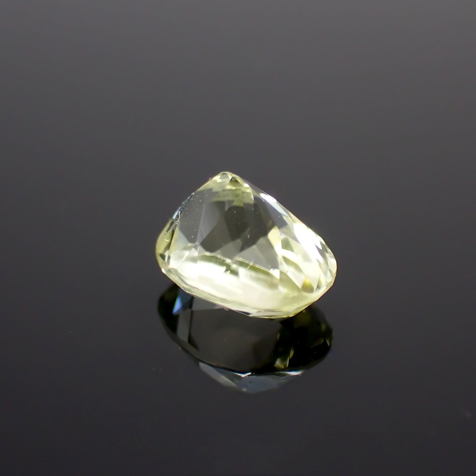 シリマナイト(宝石名シリマナイト)インド産 1.73ct 識別済[211113694]7.8x6mm前後