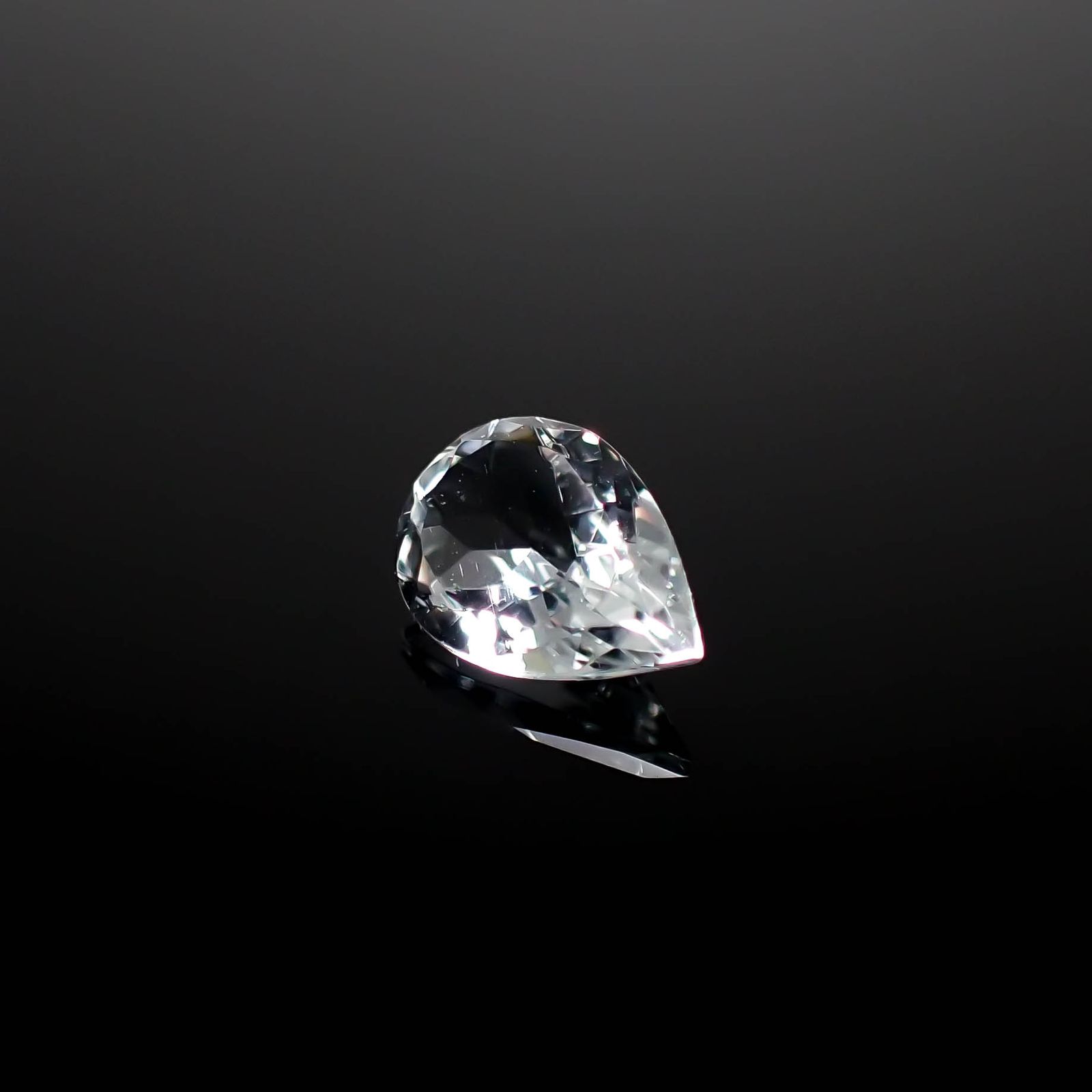 ゴッシェナイト パキスタン・ヒマラヤ産 0.50ct[240527452]7.1x5.1mm前後