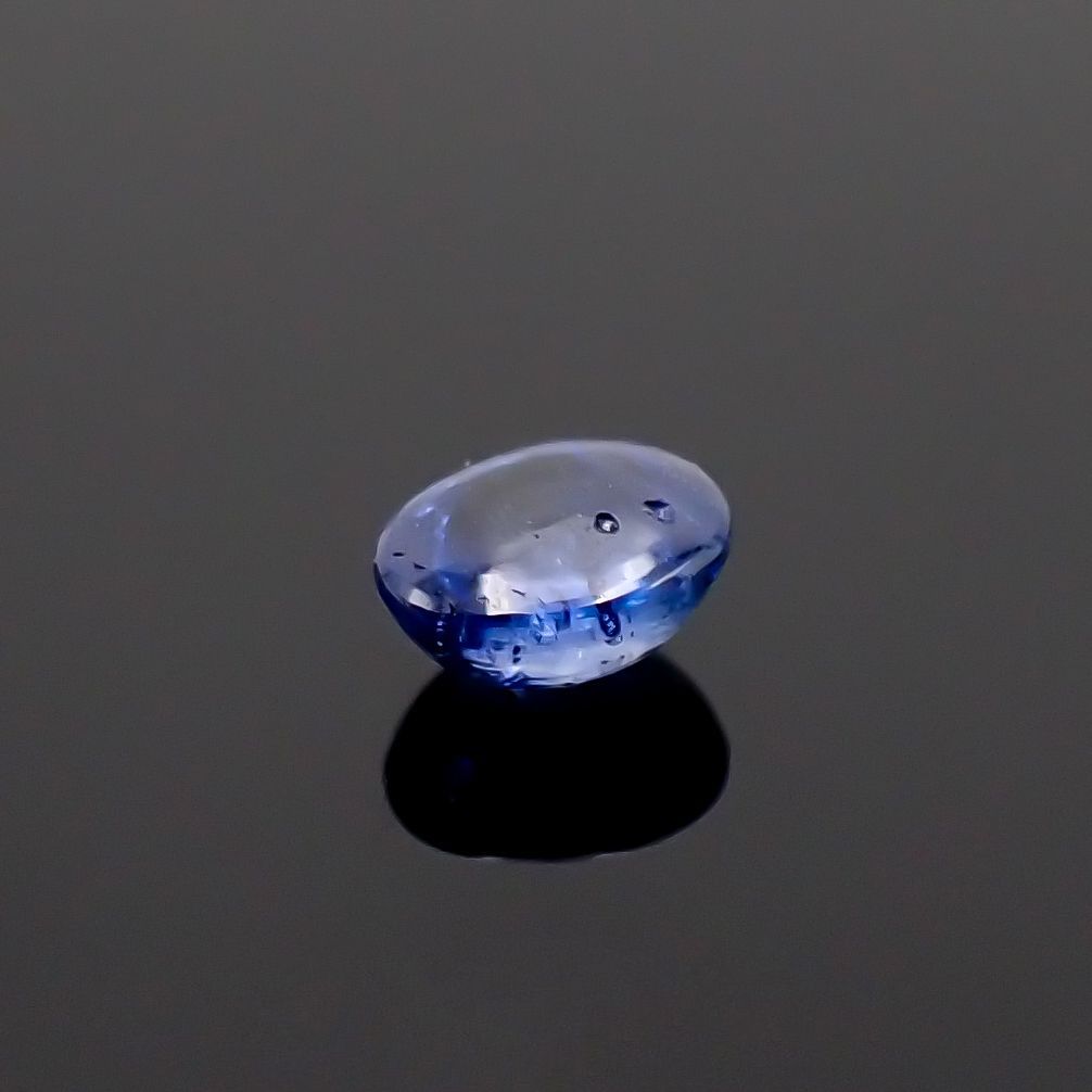 サファイア(宝石名ブルー・サファイア)スリランカ/マダガスカル産 0.40ct 識別済[220918151]4.3x3.5mm前後