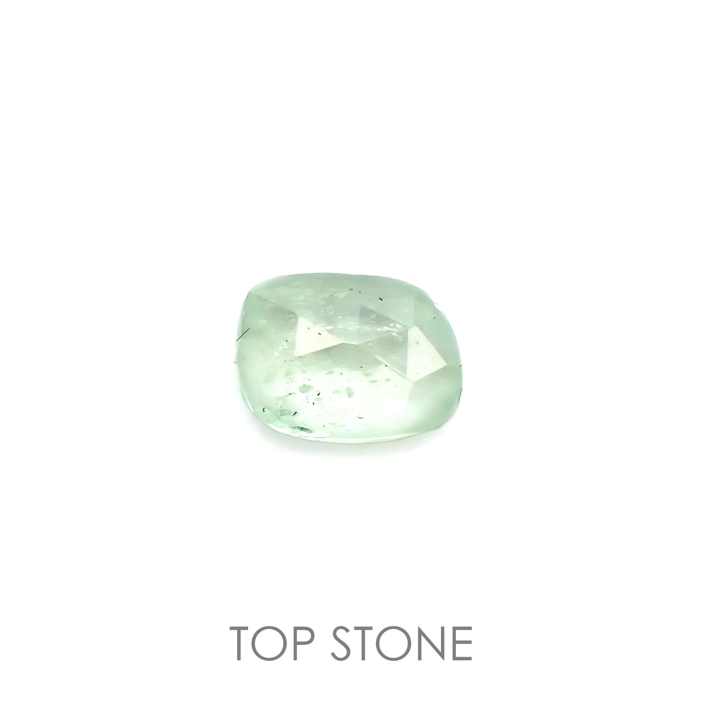 ◇ローズカット◇バナジウムコーネルピン(宝石名コーネルピン)タンザニア・タンガ州産 0.70ct 識別済[220115549]6.3x4.6mm前後