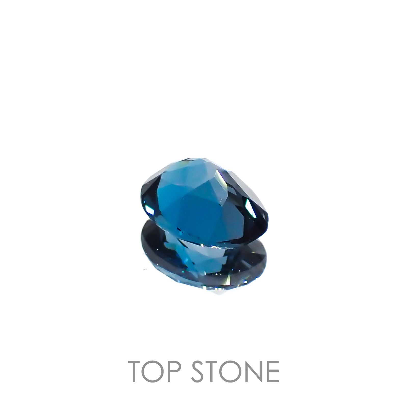 ロンドンブルートパーズ ブラジル産 1.39ct[221219306]8.1x6.1mm前後
