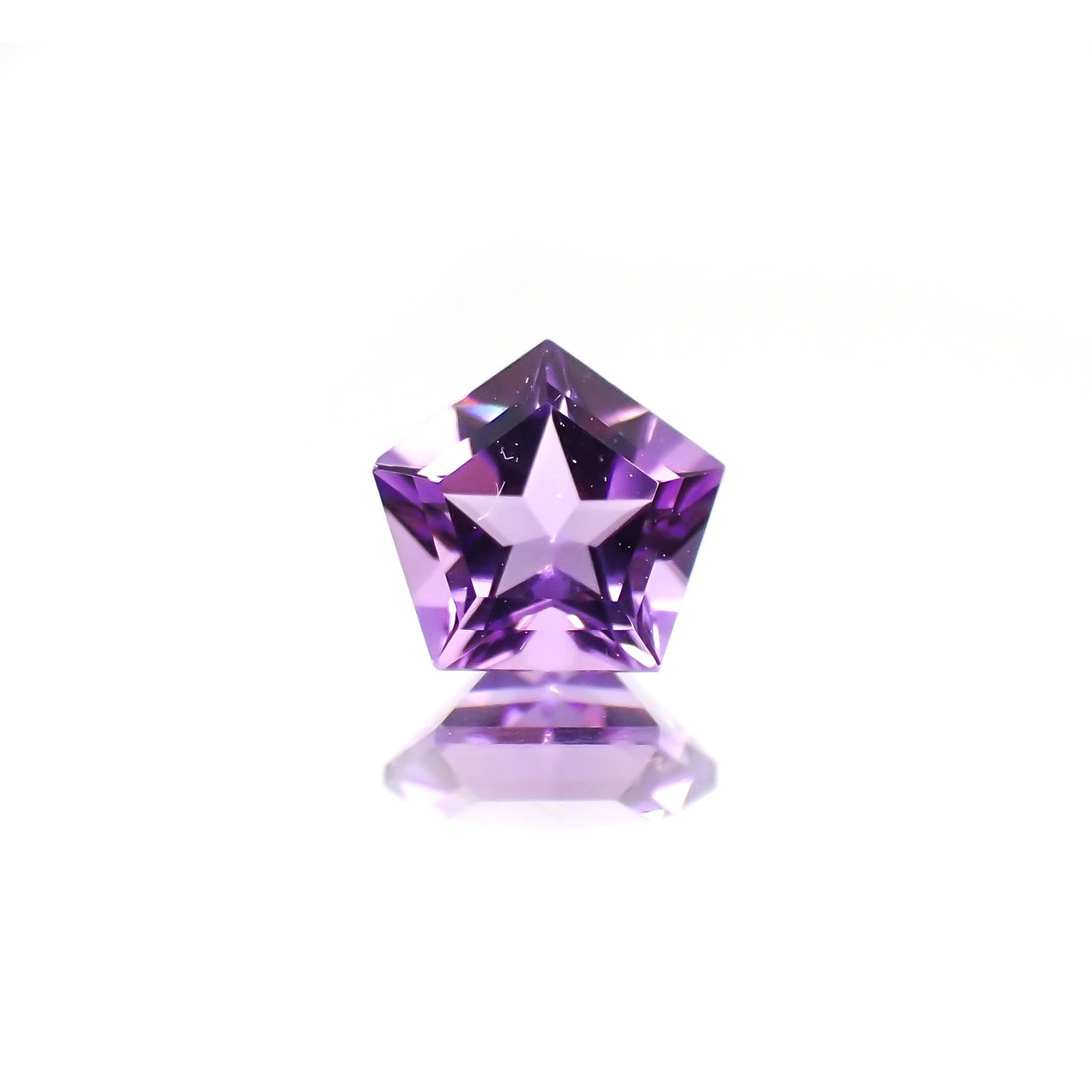 <ランダムセレクト1個販売> ◇ペンタゴンカット◇アメジストSA(宝石名アメシスト) ブラジル産 0.38ct前後 識別済[210510433]5×5.3mm前後