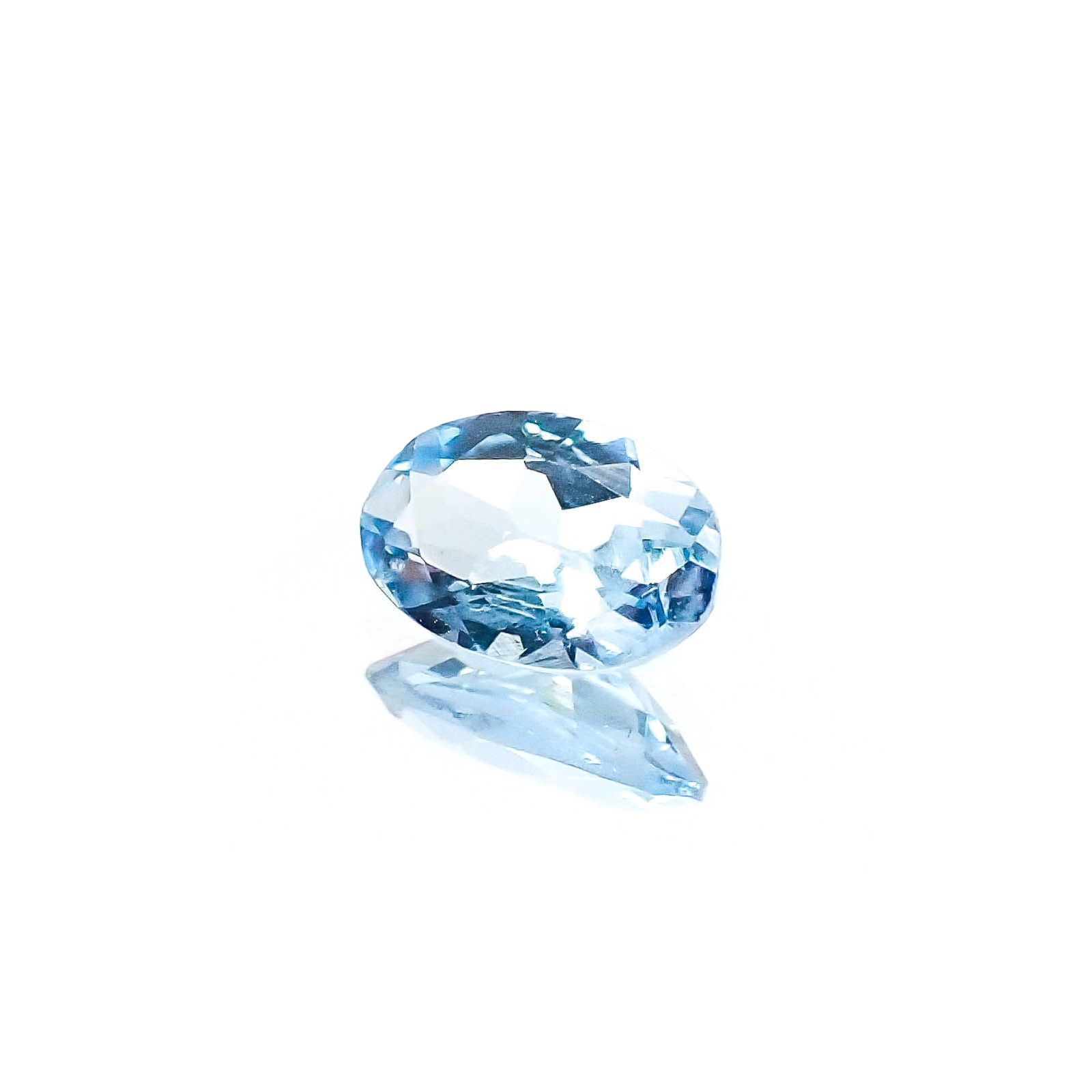 アクアマリン サンタマリアカラー(宝石名アクアマリン)モザンビーク産 識別済 0.35ct / 6.1x4mm前後 [260622259]