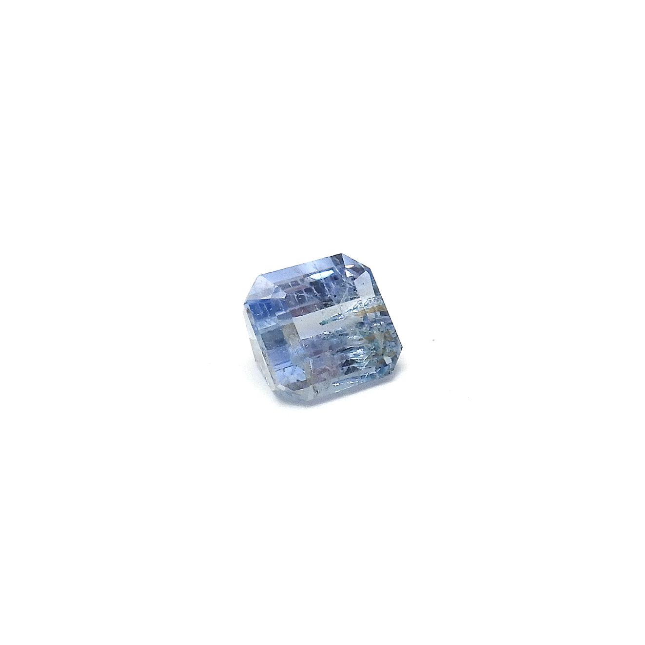 ジェレメジェバイト(宝石名エレメジェバイト)ナミビア産 ソ付(彩珠) 0.508ct / 4.6x4.3mm前後 [220717078]