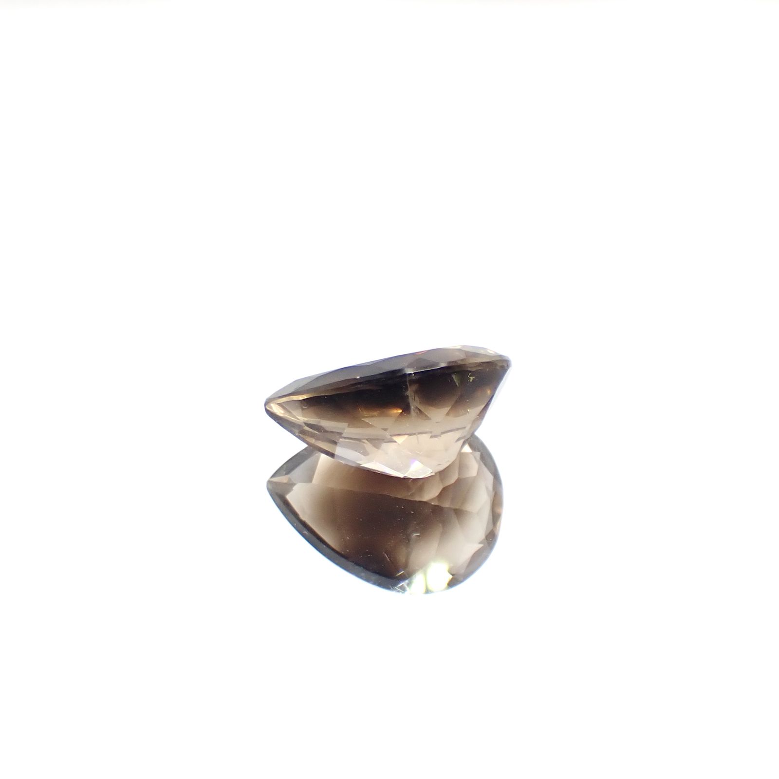 ダルメシアンクォーツ ブラジル産 8.52ct[240628234]16.8x12.6mm前後