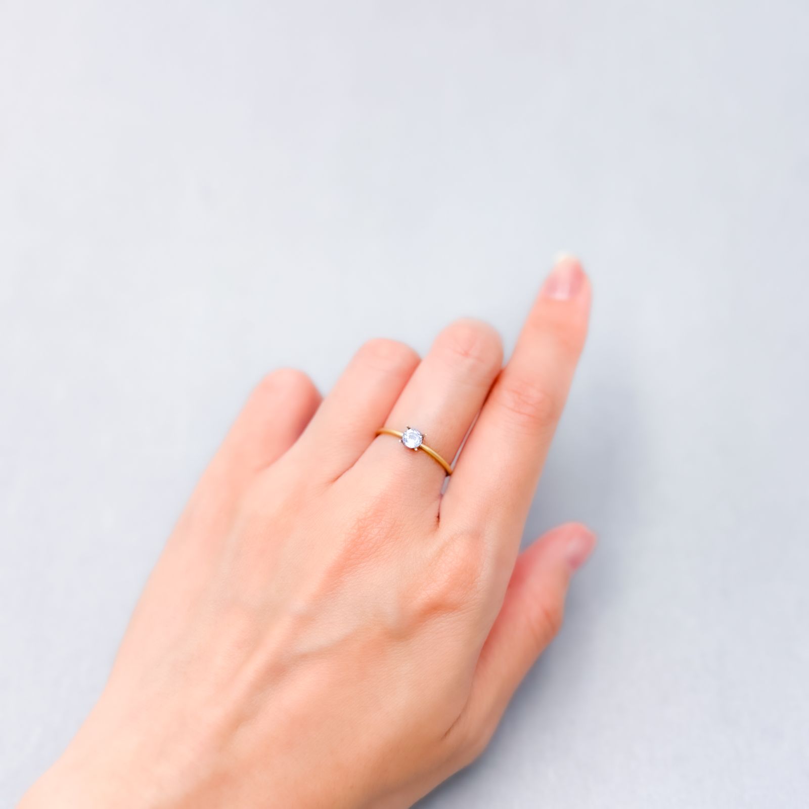 カシミールサファイア 非加熱(宝石名ブルー・サファイア)インド・カシミール地方産 0.38ct GIA鑑付[250530412]4.14x4.22mm前後
