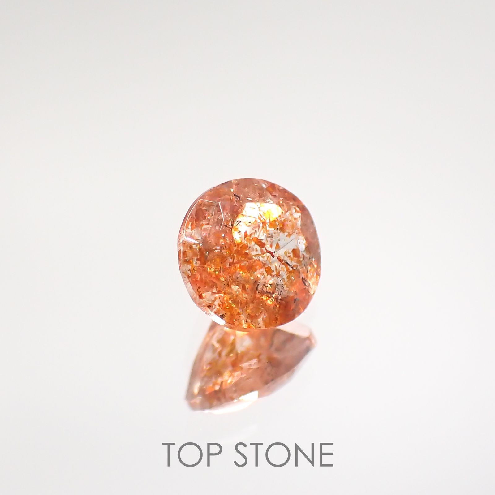 イリュージョンサンストーン(宝石名フェルドスパー) タンザニア産 0.73ct 識別済[210812302]5.8×5.8mm前後