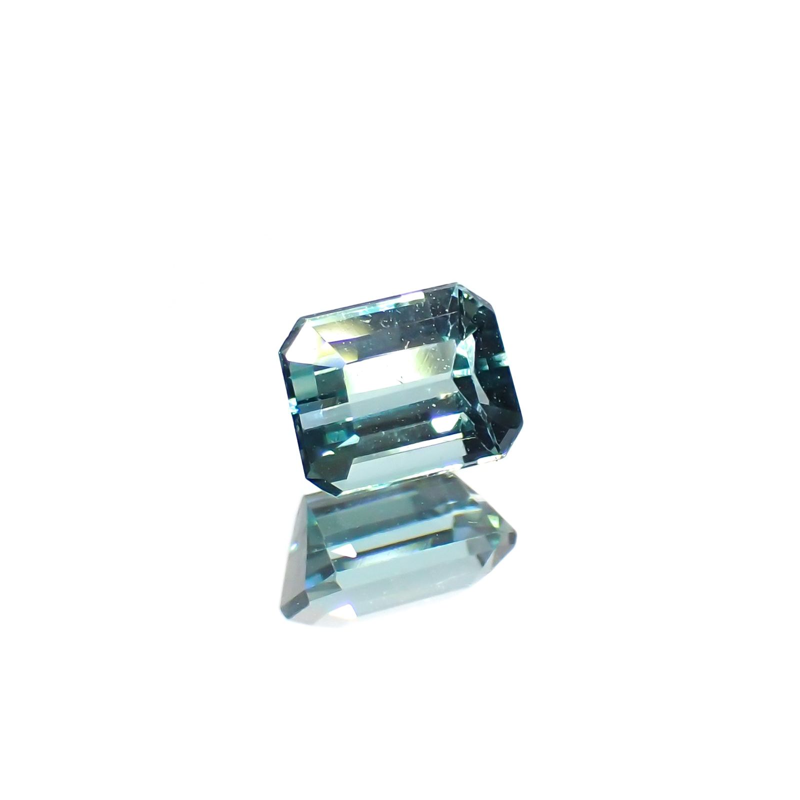 ブルートルマリン(宝石名トルマリン)アフガニスタン産 0.50ct 識別済[220515846]4.8x3.8mm前後