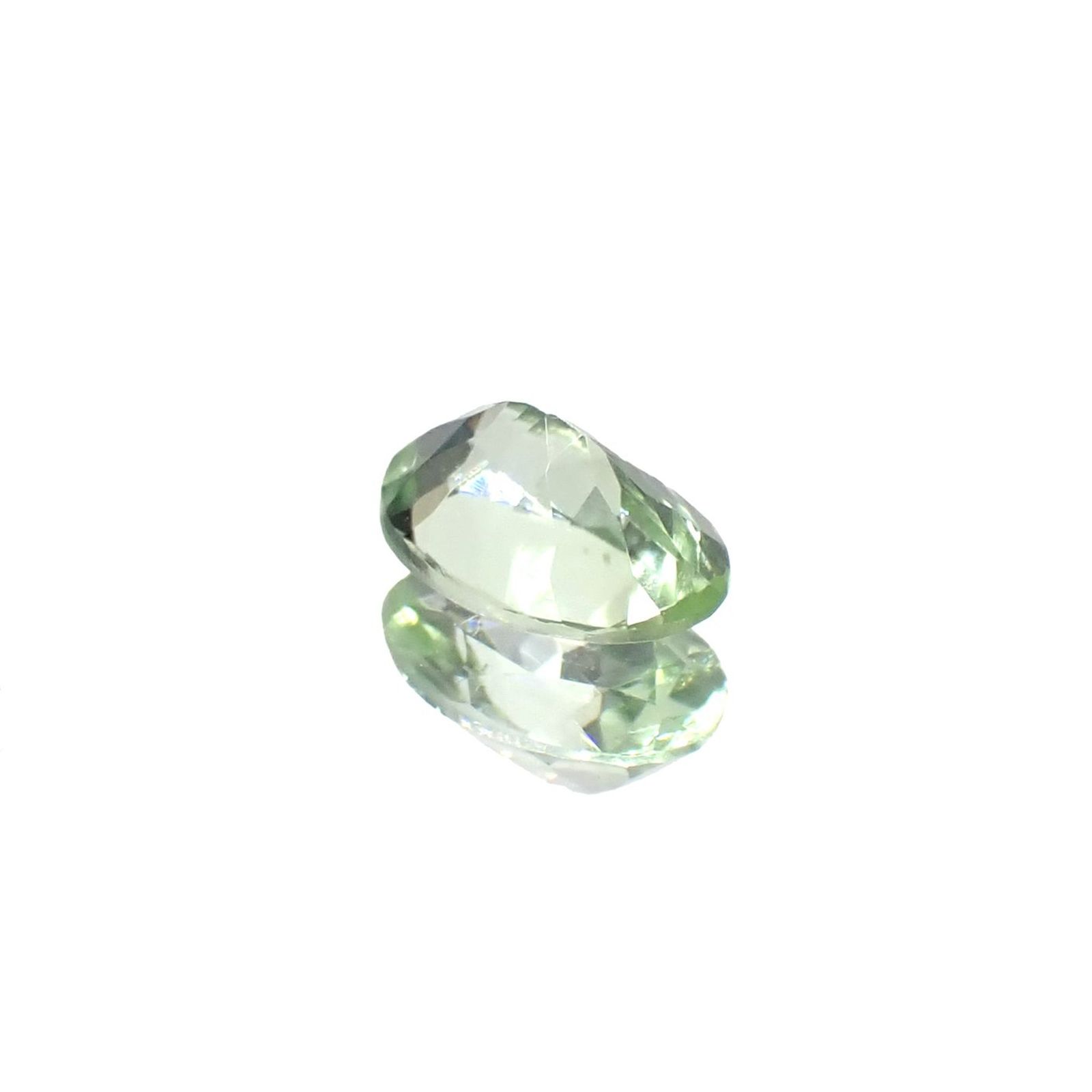 ミントペリドット パキスタン/ノルウェー産 0.41ct / 5.9x4mm前後 [250730639]