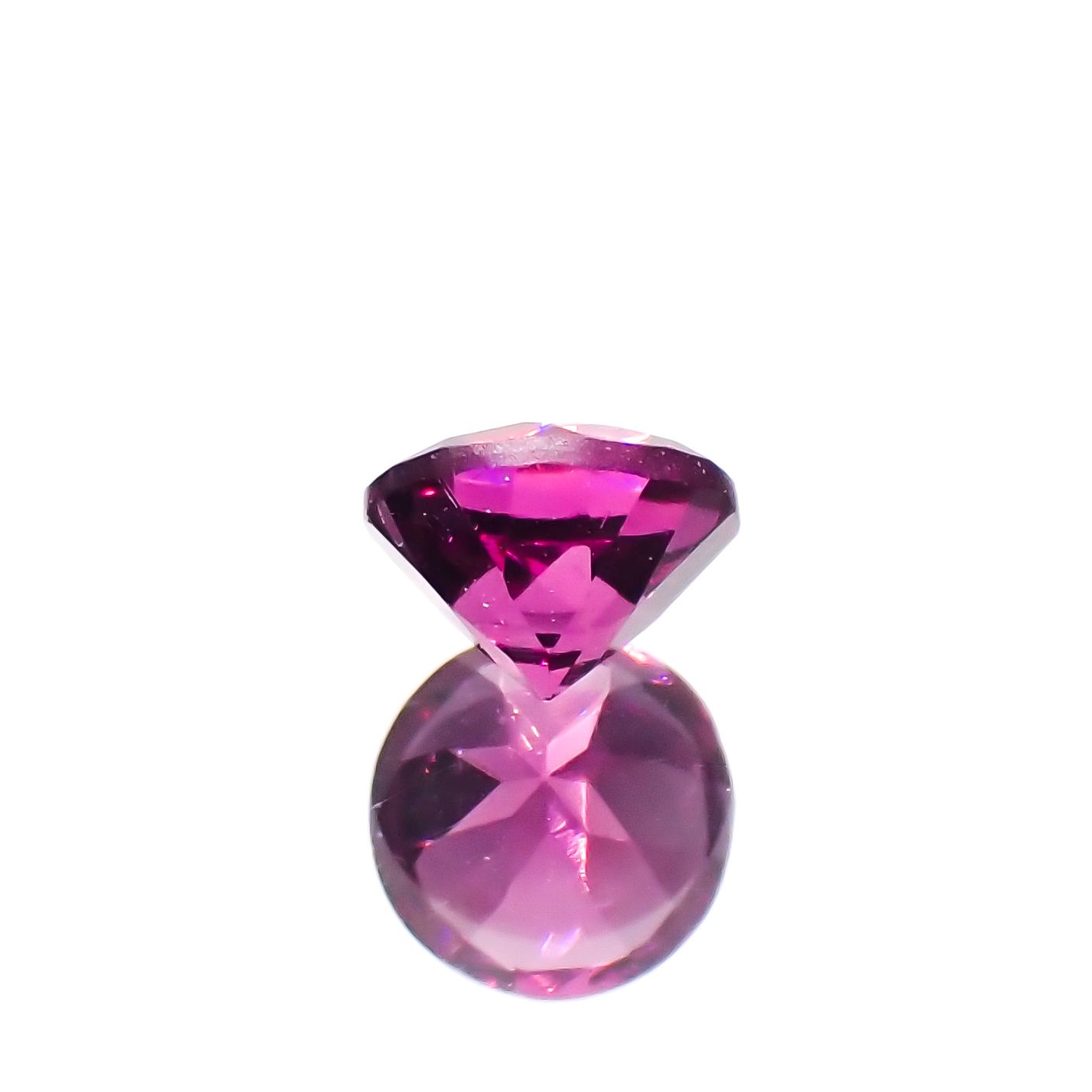 グレープガーネット ブラジル産 0.67ct [250823164]5.1x5mm前後