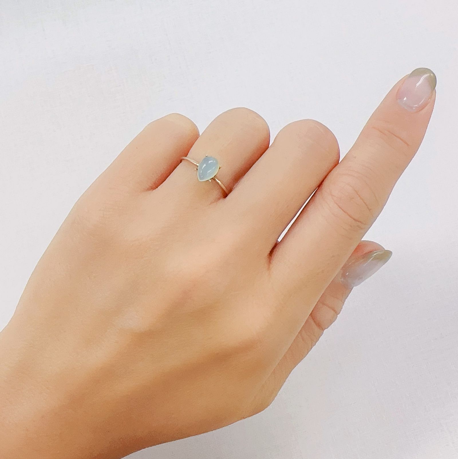 ブルーオパール(宝石名コモン オパール)ペルー産 0.55ct 識別済[230823076]7.2x5.2mm前後