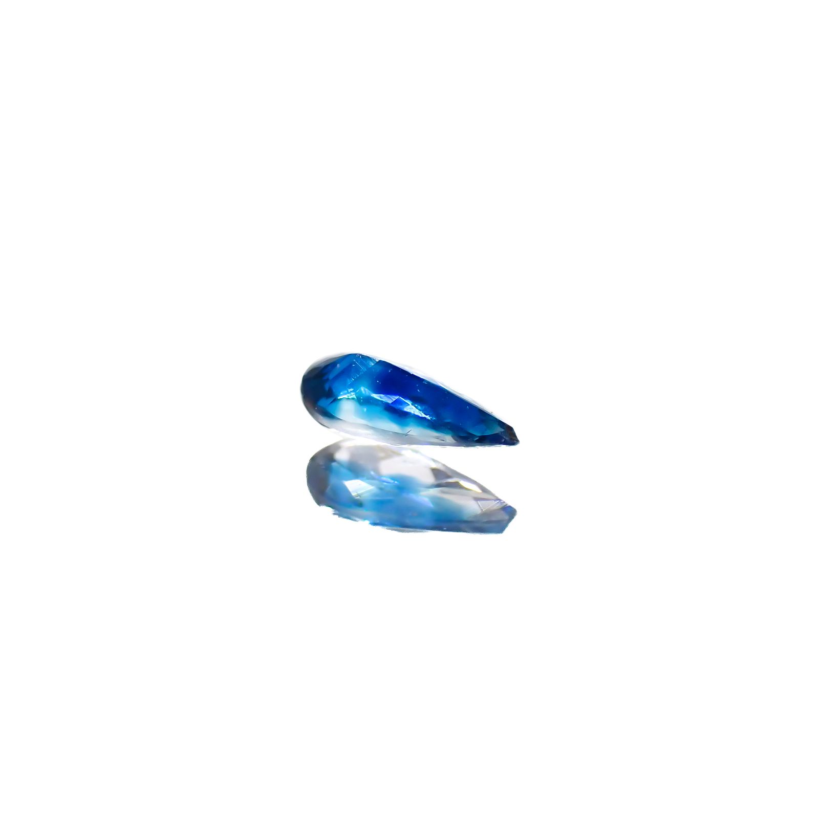ユークレース ジンバブエ産 0.092ct[231224471]4.4x2.1mm前後