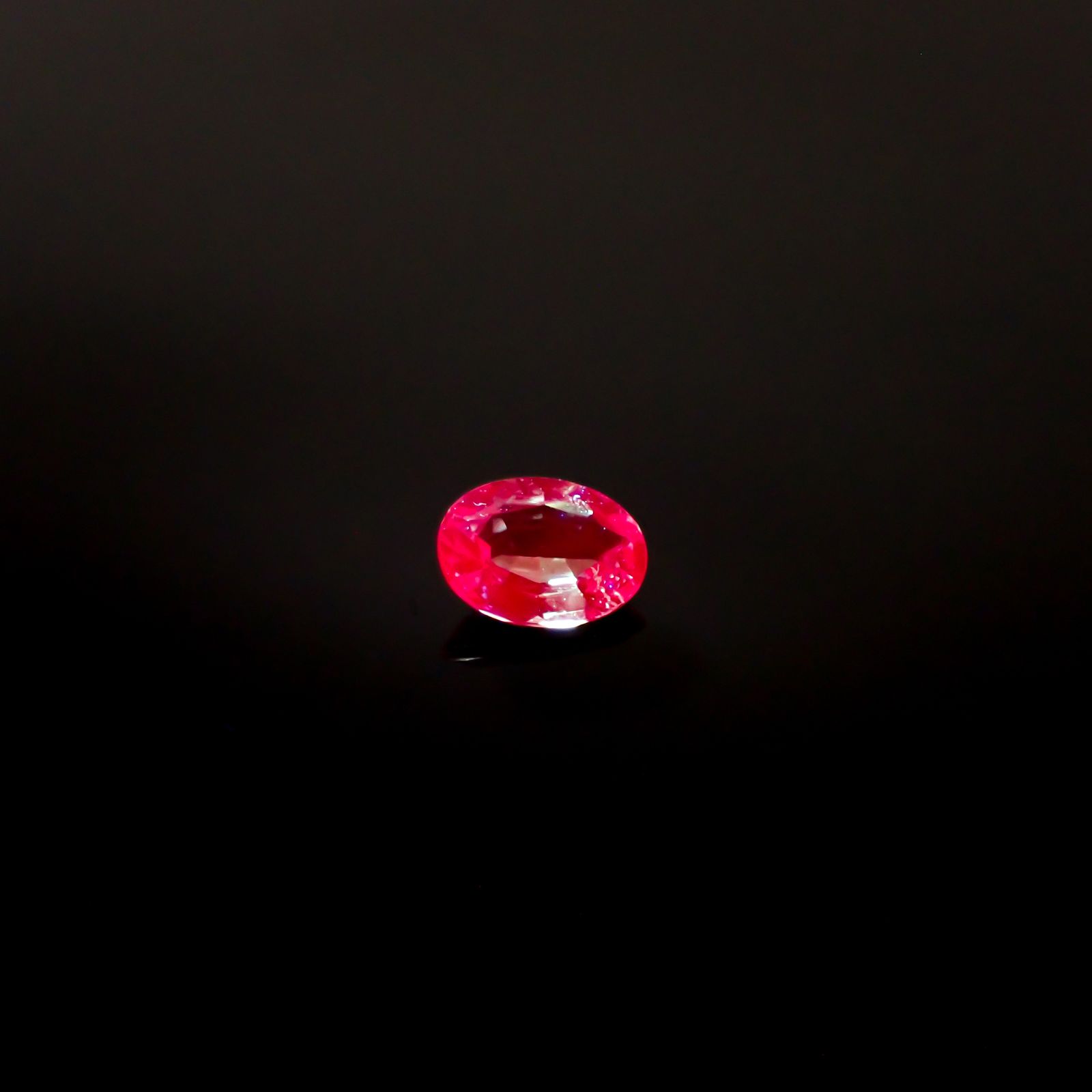 アレキサンドライト ブラジル産/EmeraldMains社製 0.11ct[240527589]3.6x2.6mm前後