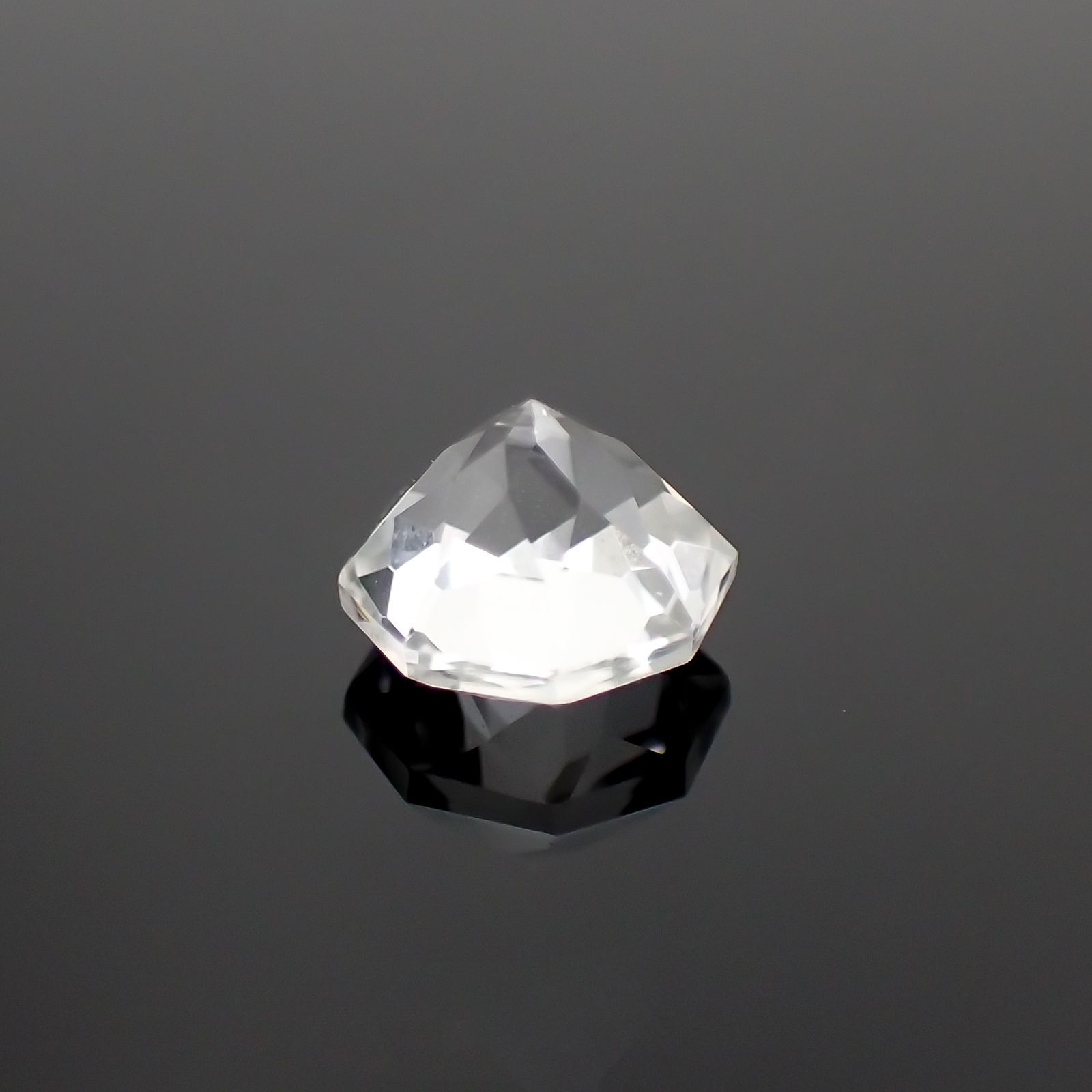 ◇オクタゴンカット◇ホワイトトパーズ ブラジル産 1.23ct[221018496