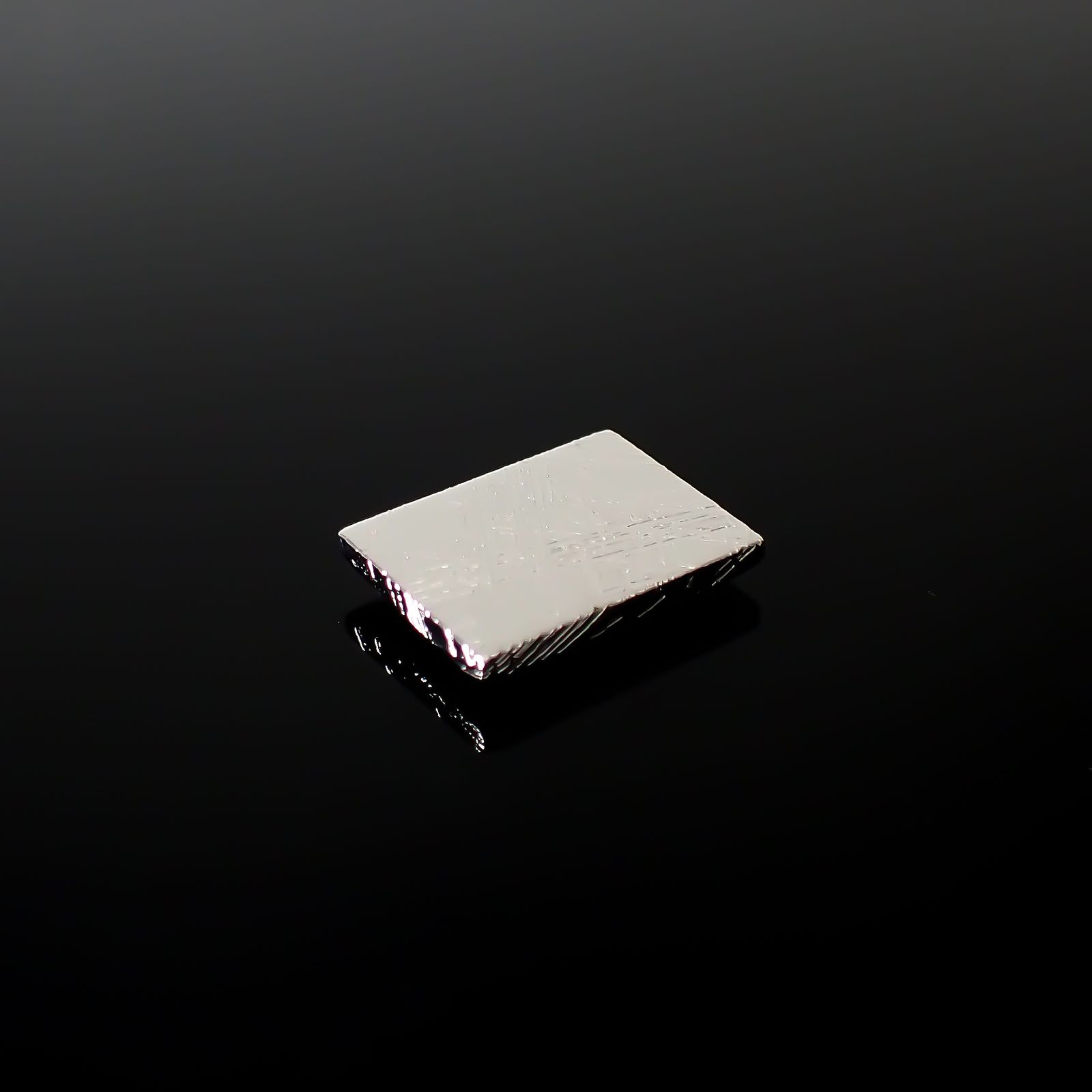 ムオニナルスタ隕石 発見地:スウェーデン 16.13ct[240125790]15.8x11.8mm前後