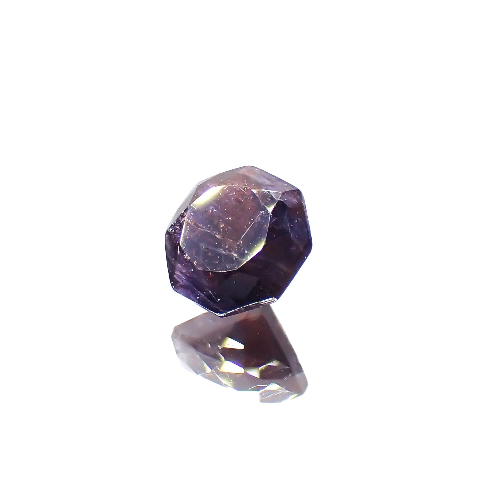 ◇オクタゴンカット◇ブラッドショットアイオライト インド産 0.49ct[230320946]5x5mm前後