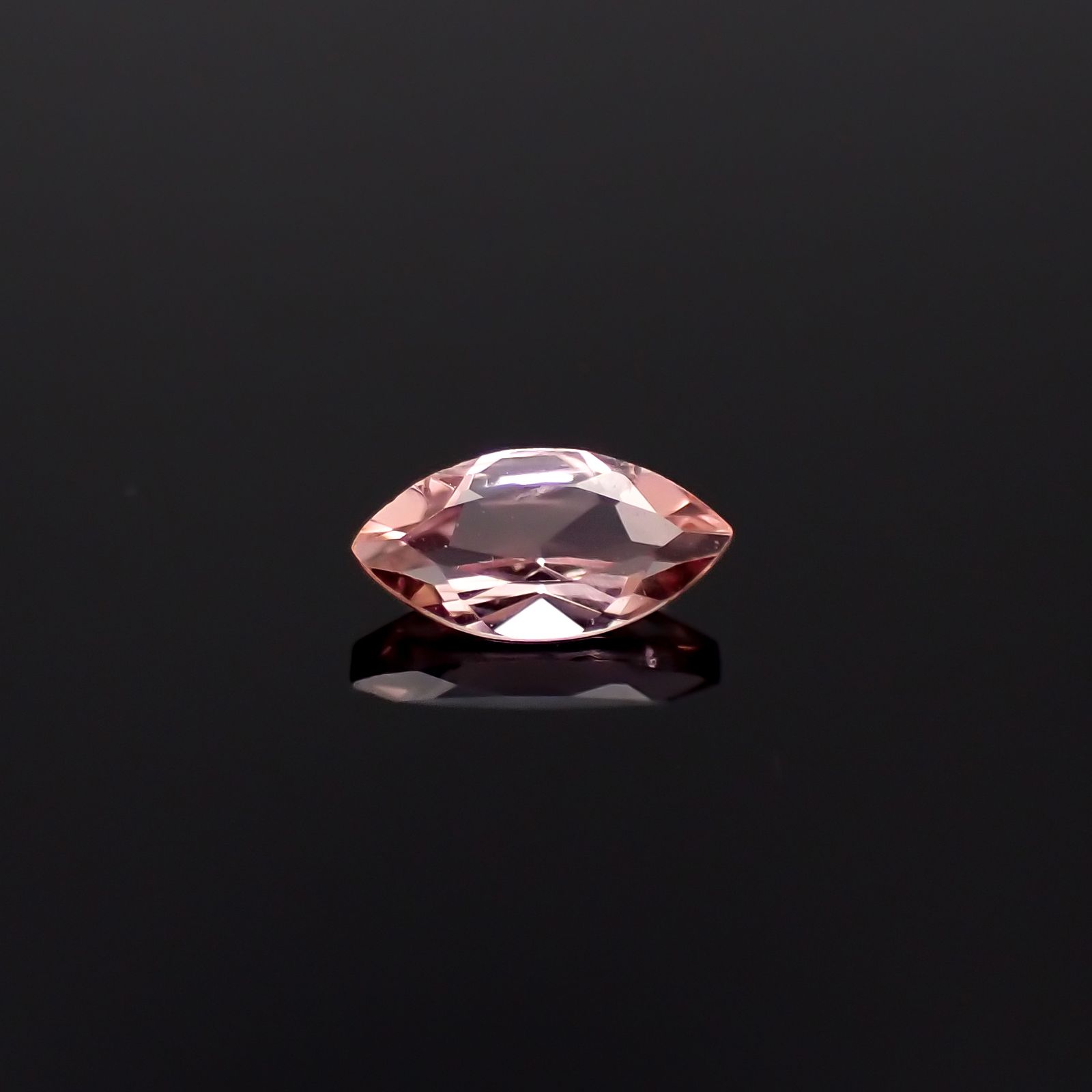 インペリアルトパーズ ブラジル産 0.17ct[231224871]5.1x2.6mm前後