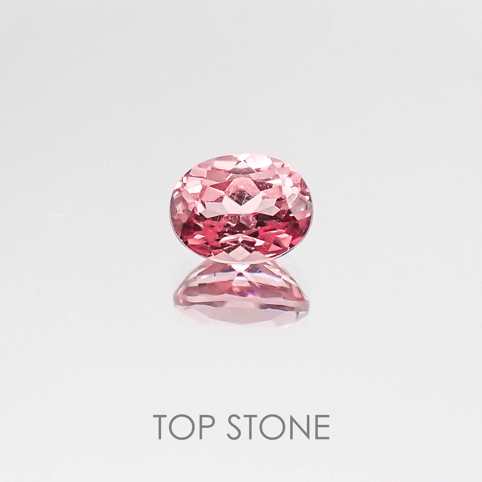 カラーチェンジマラヤガーネット タンザニア産 ルース 0.99ct[20074272]6.5×5mm前後