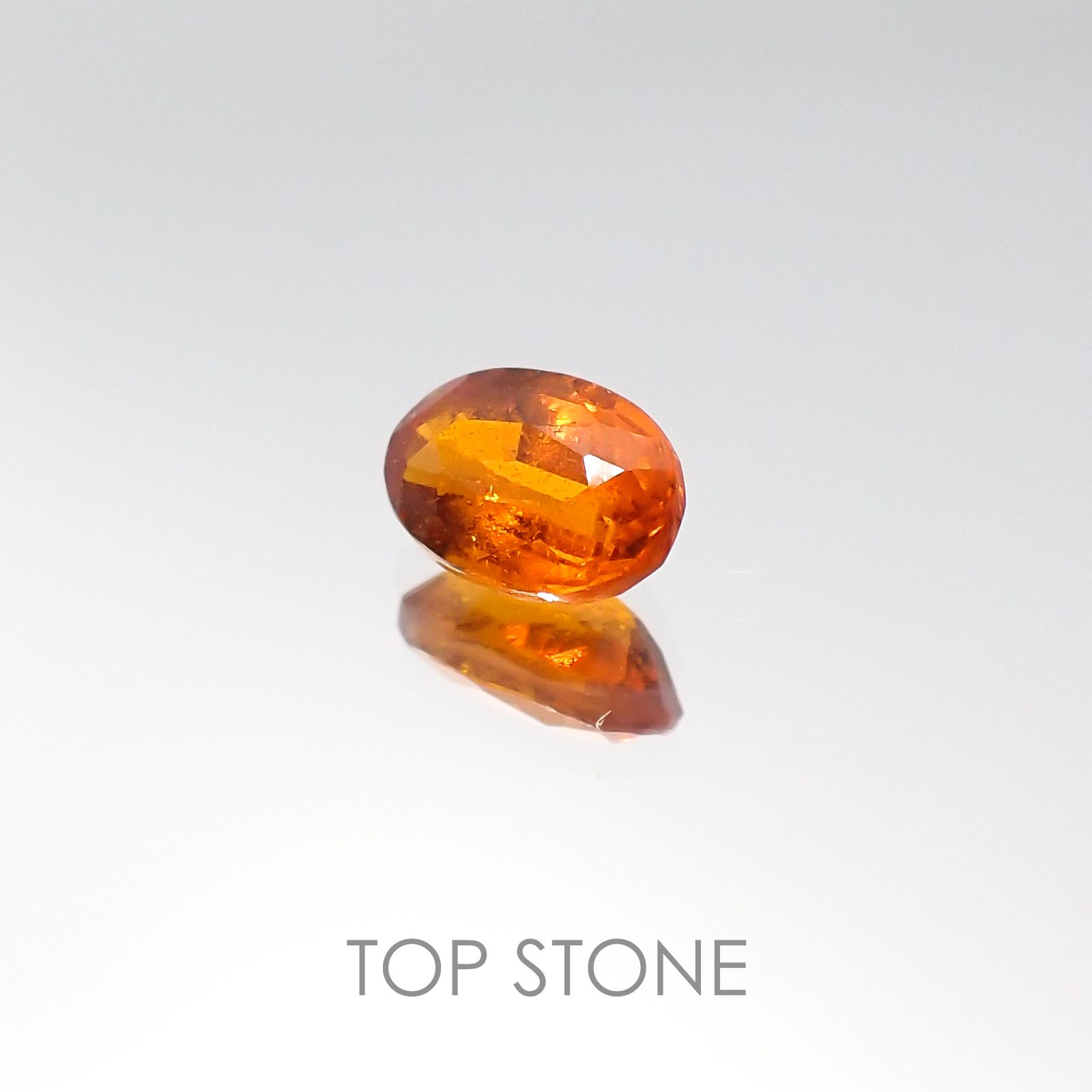 オレンジカイヤナイト タンザニア産 ルース 0.56ct[20096006]6×4.1mm前後